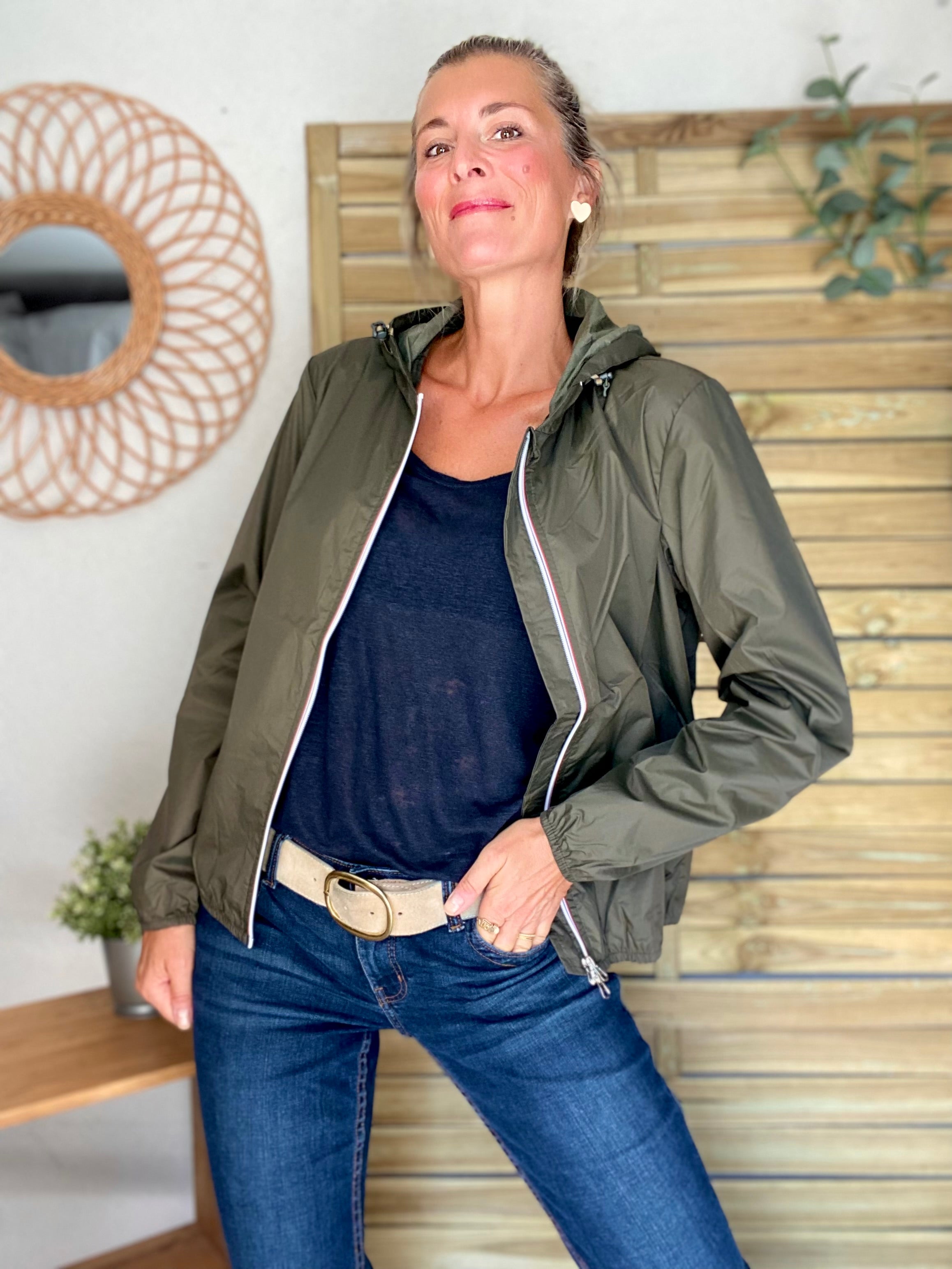 Coupe vent imperméable ANNA COURT Kaki - LAURA JO - DÉSTOCKAGE sur Tailles L et XL