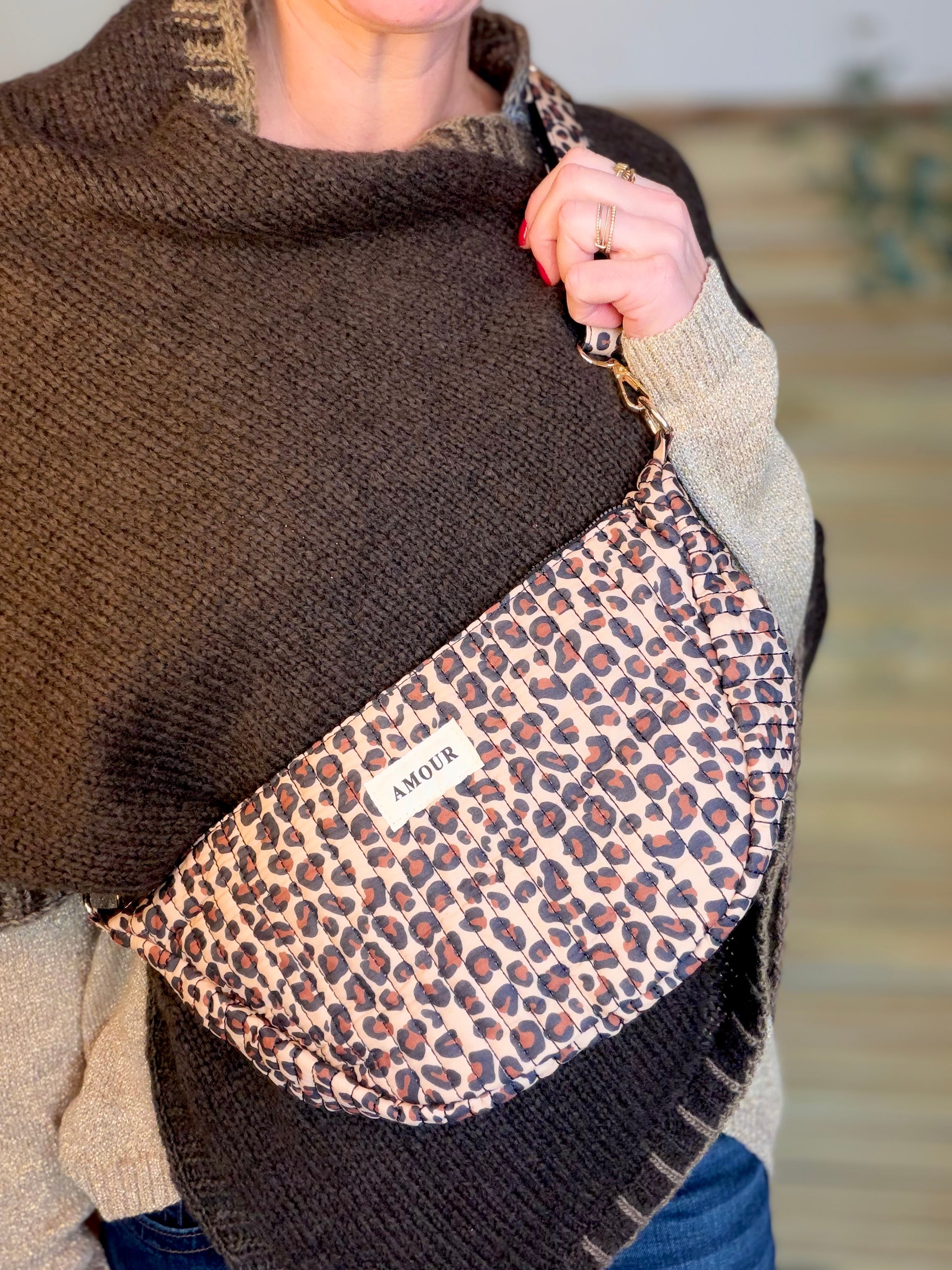 Sac demi-lune matelassé Amour JILL - Léo 🐆