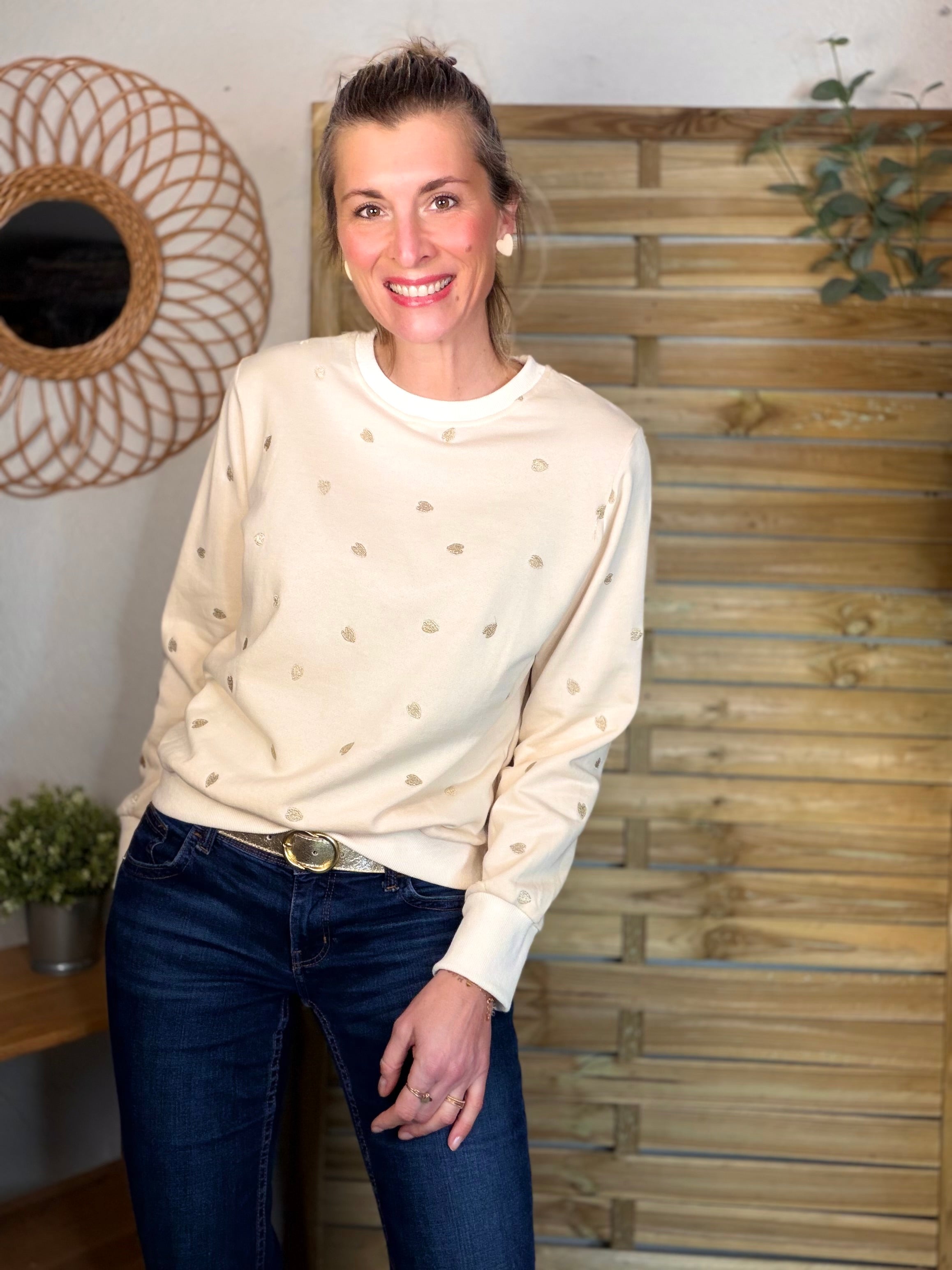 Sweat Beige cœurs dorés brodés 💛 LOUNA