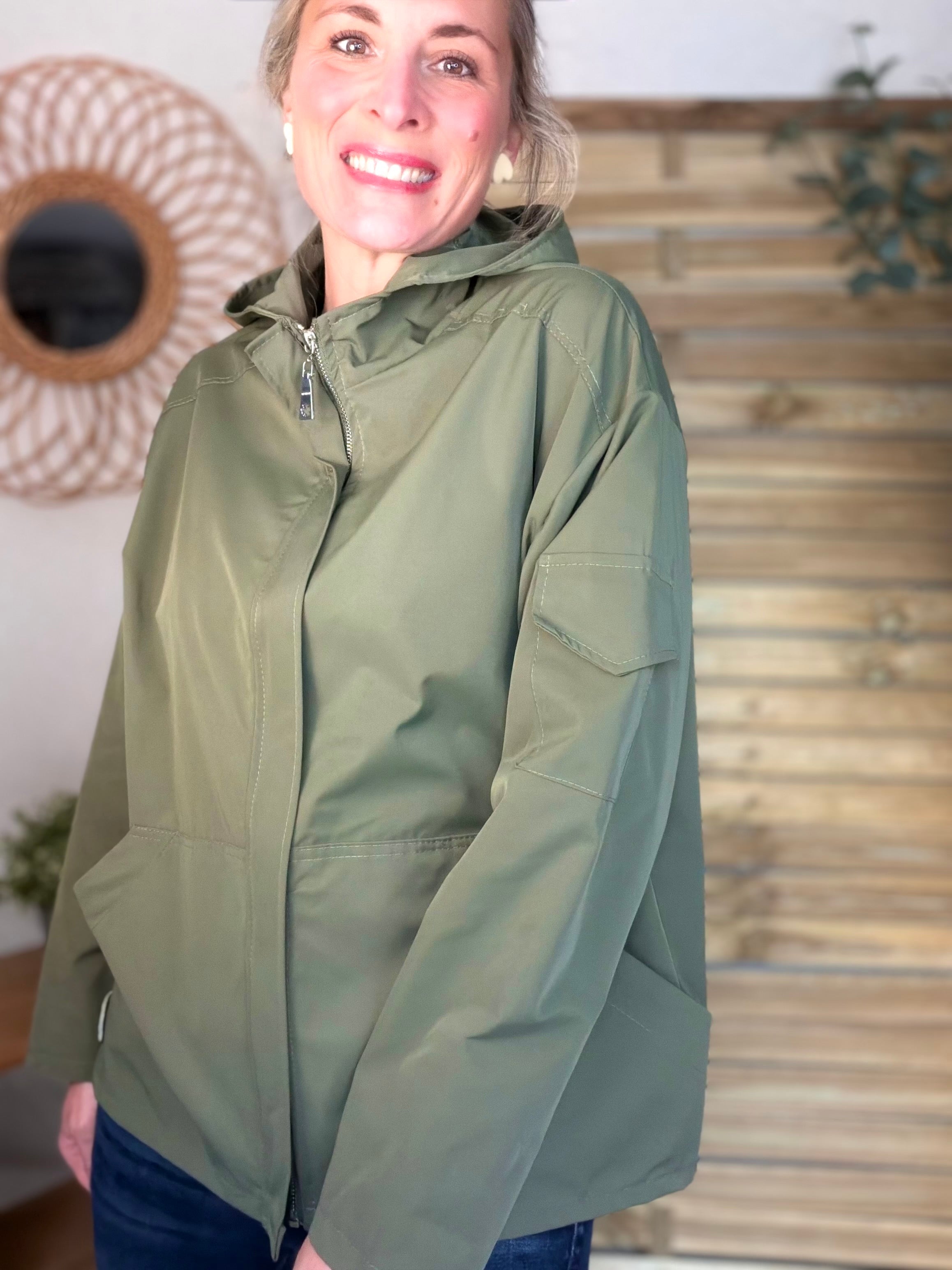 Veste Coupe vent court LIZZIE - Kaki