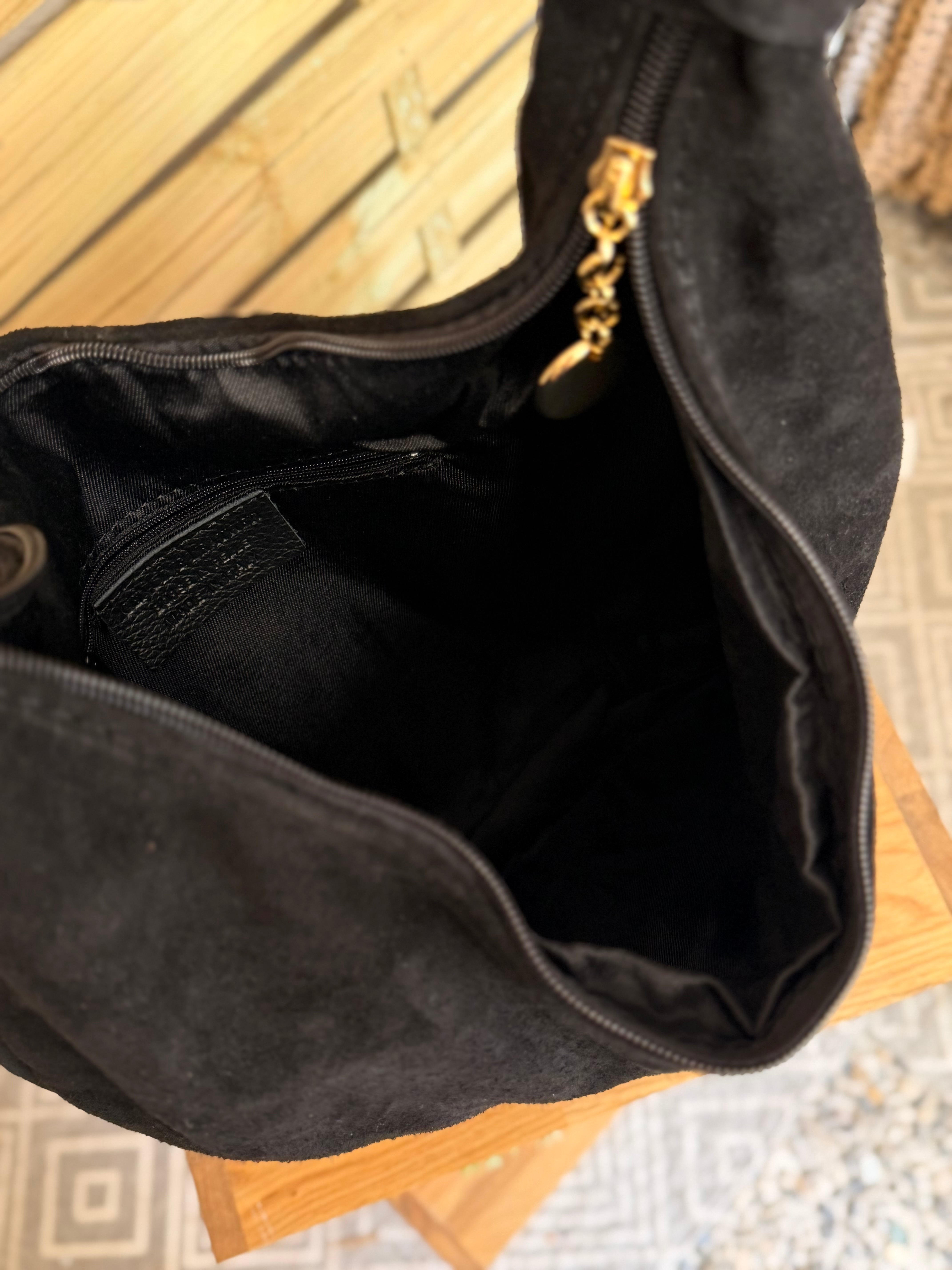 Sac besace hobo en cuir daim souple avec anneaux WILLIAM - Noir