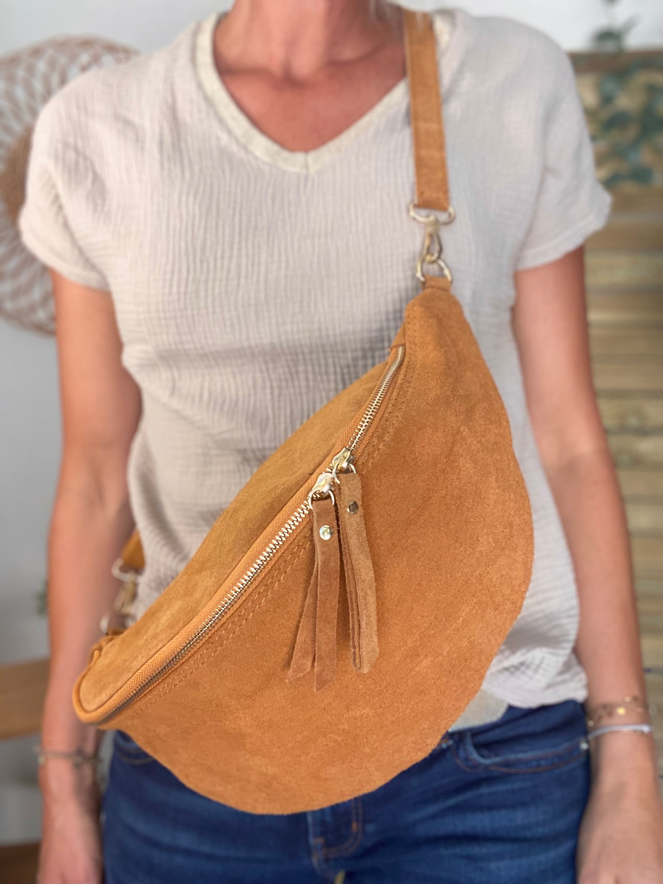 Sac banane XL en croite de cuir - JANE - Camel