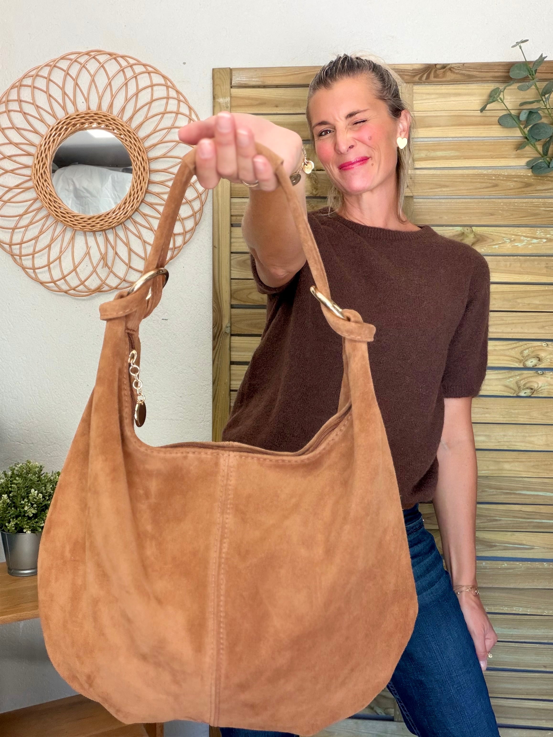 Sac besace hobo en cuir daim souple avec anneaux WILLIAM - Camel