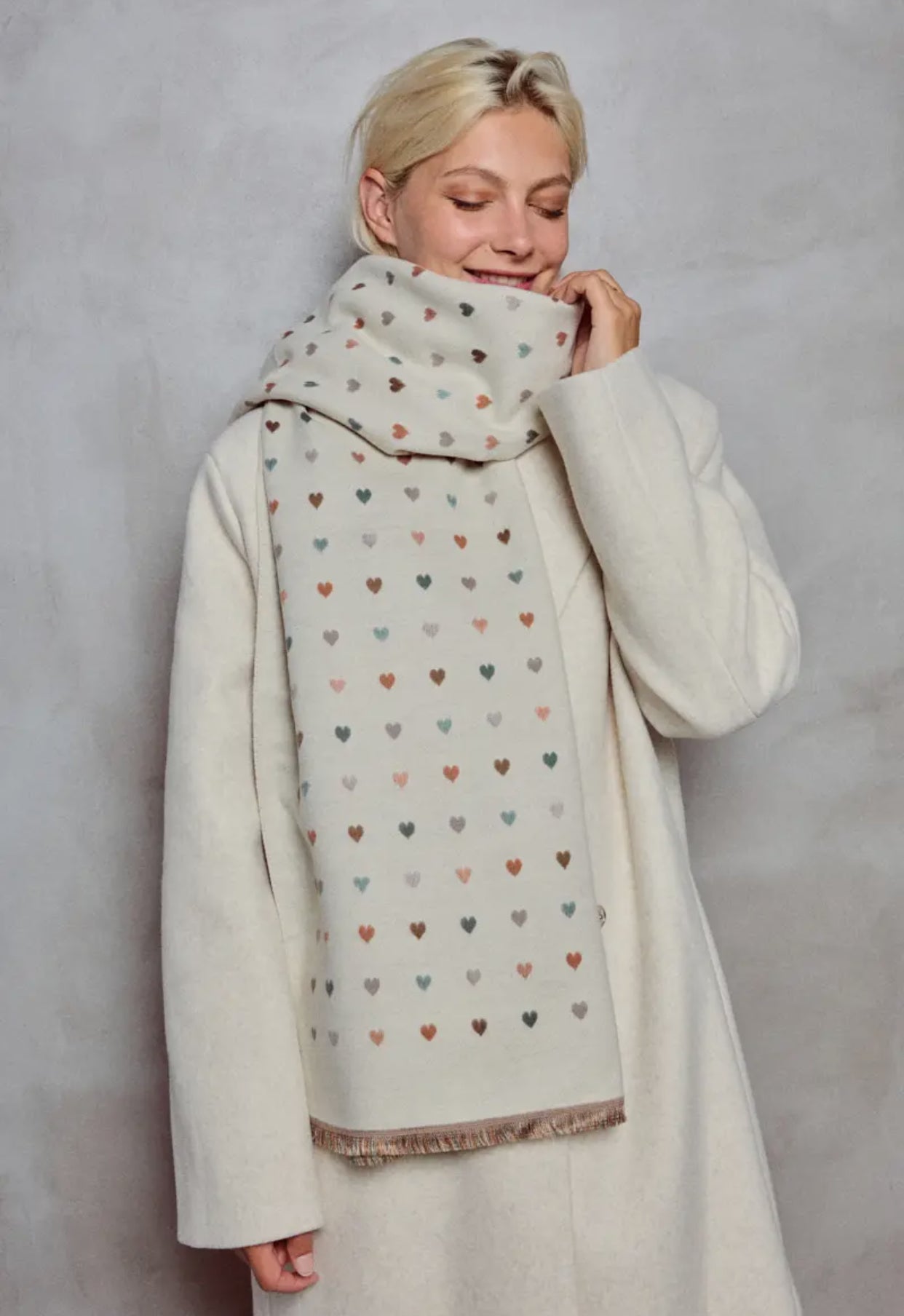Écharpe douce réversible Coeurs SIMONE - Beige / Taupe 💙🩷💛