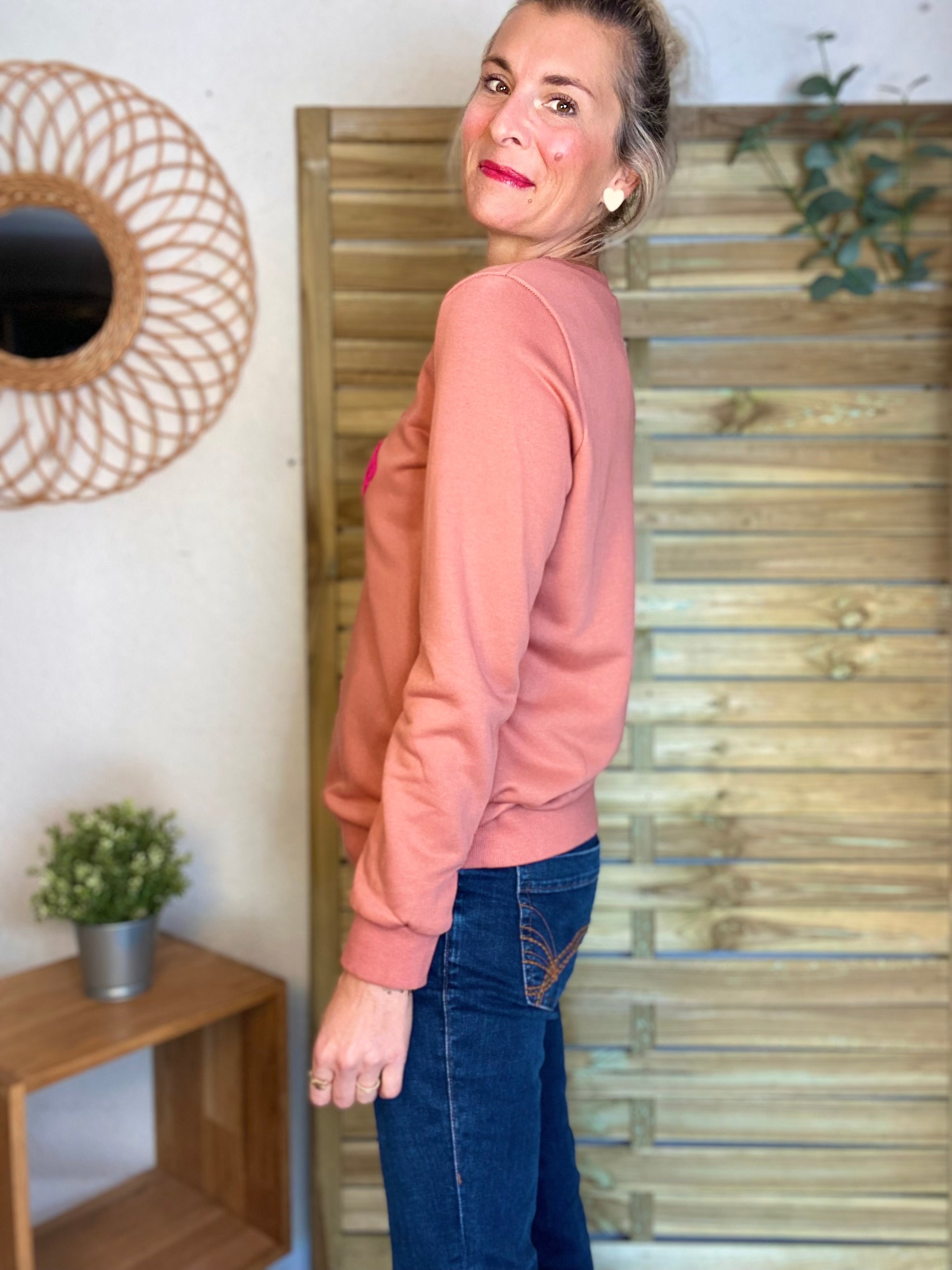 Sweat AMOUR IS FRENCH - OPHELIA - Vieux rose / Fuschia