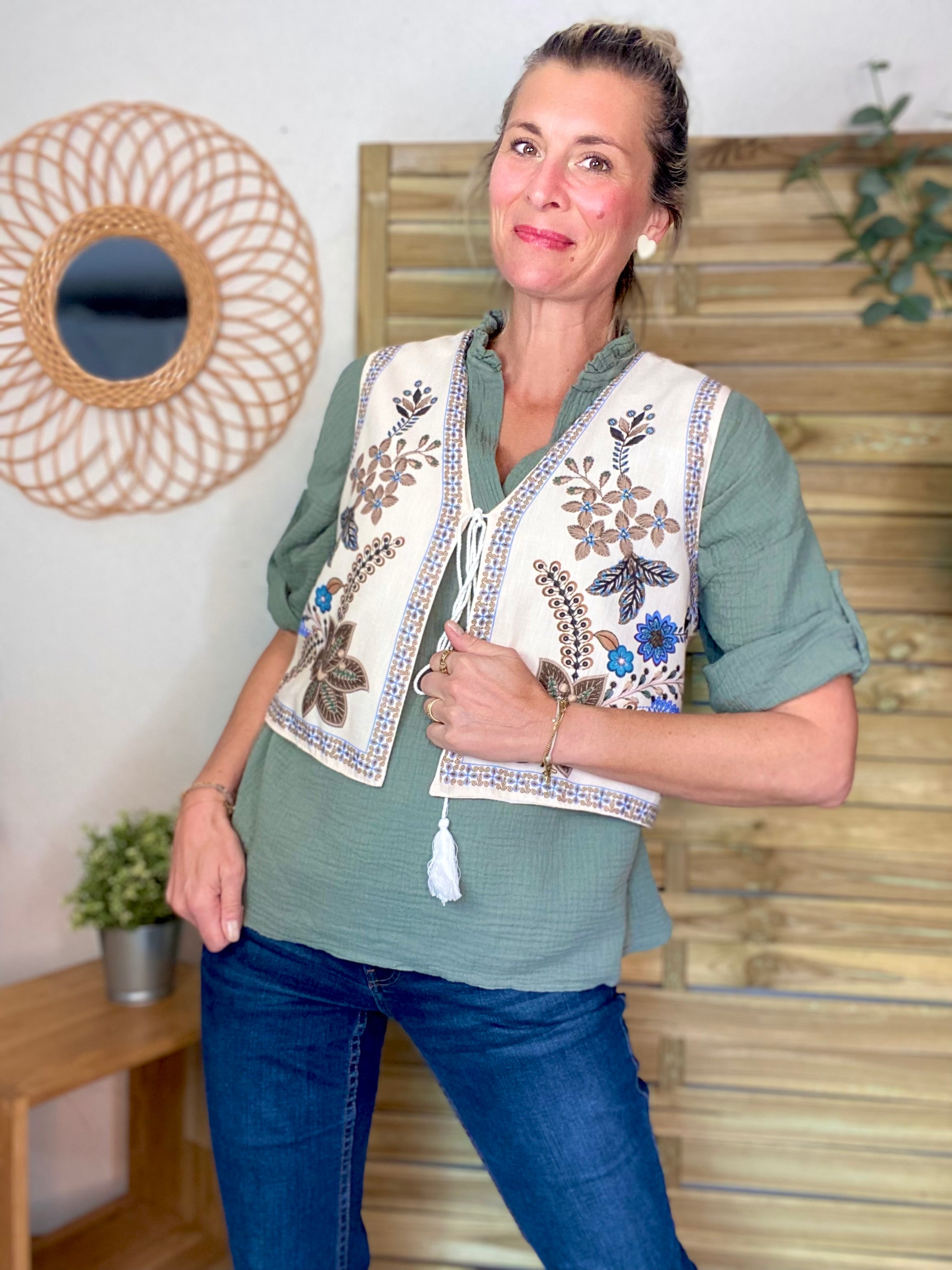 Gilet boléro fleuri Camel bleu MAXINE