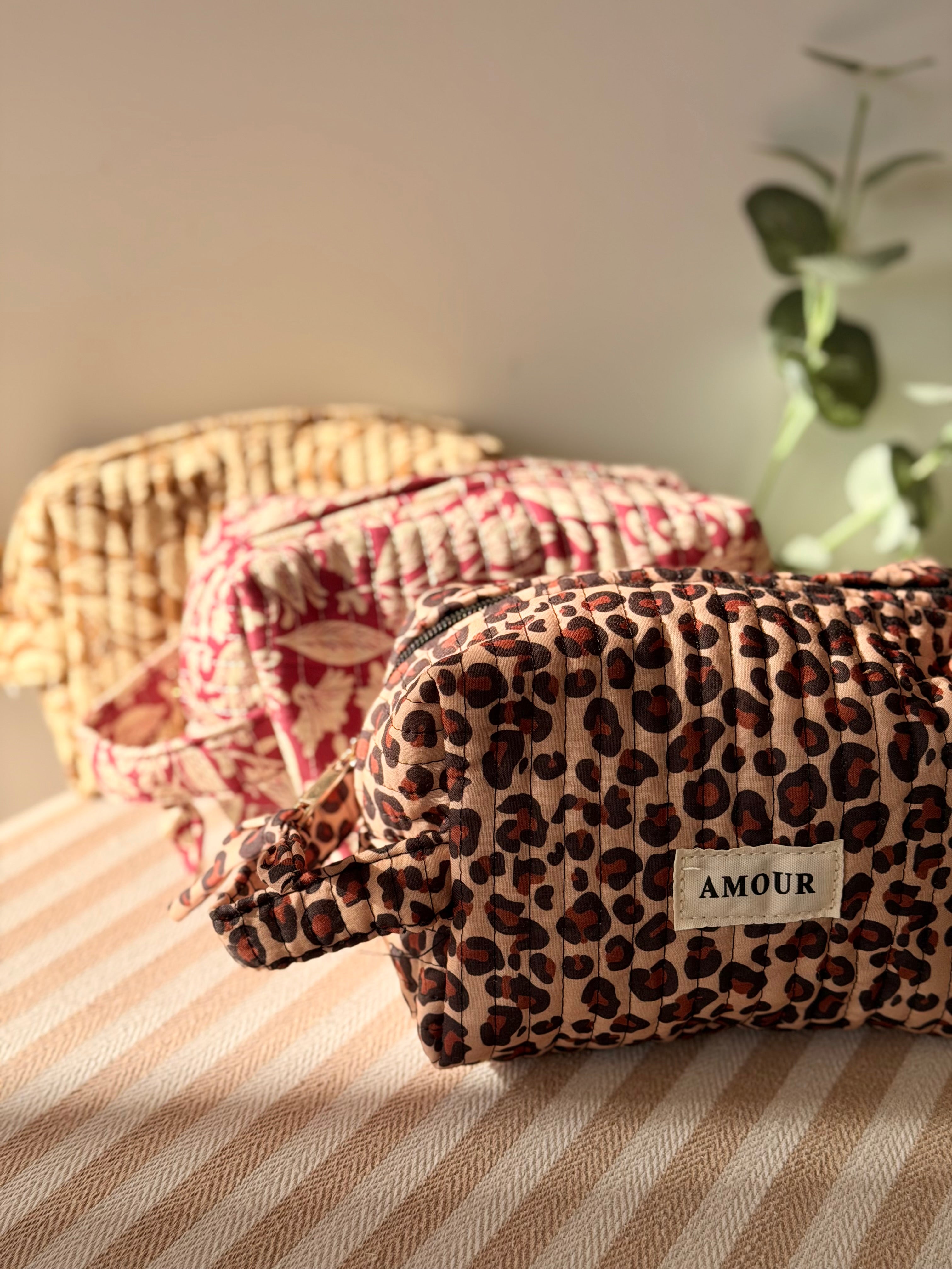Pochette 20cm / Trousse de toilette TOMY