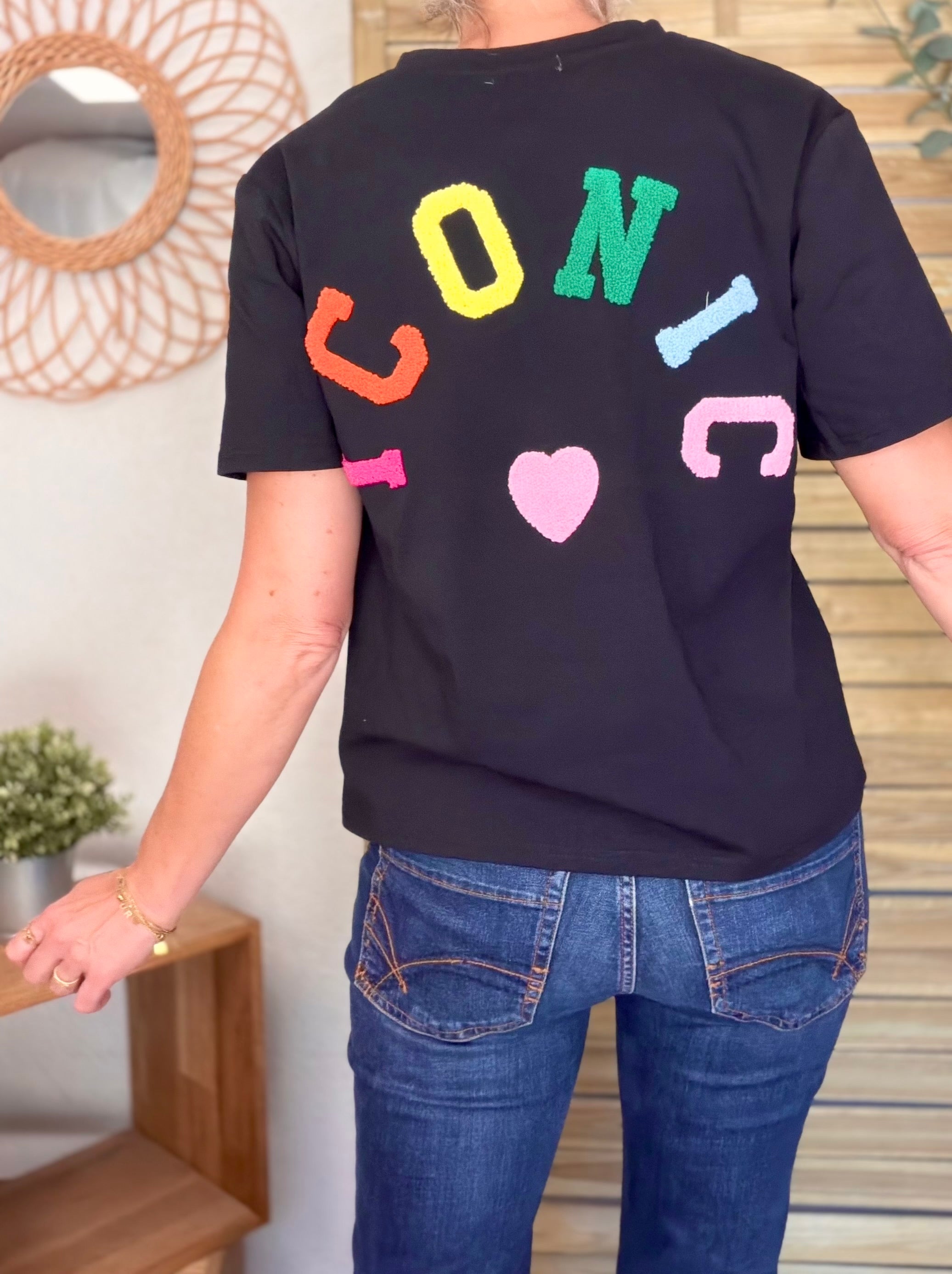 Tee shirt col V ICONIC club multicolore CARO - Noir
