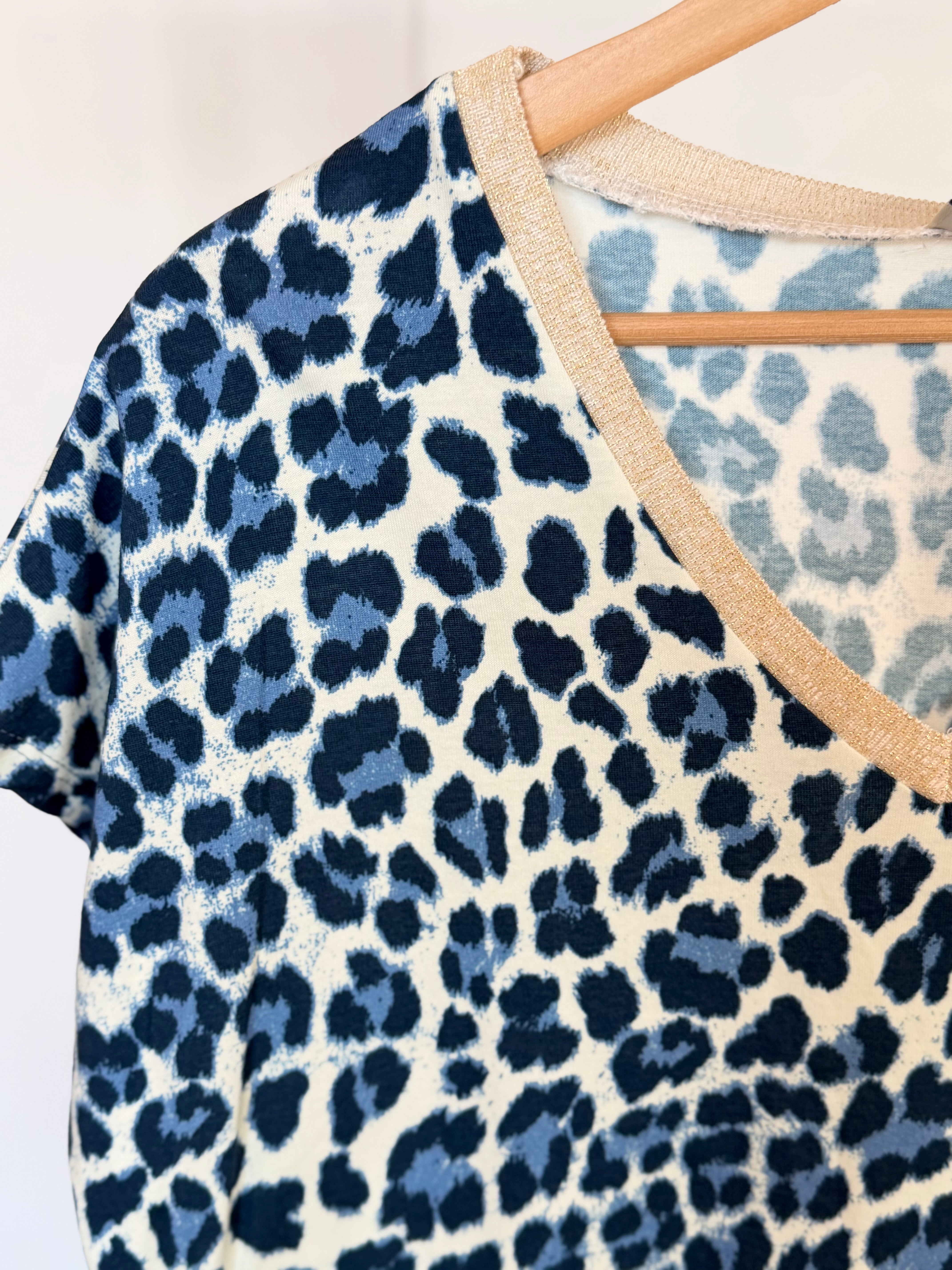 Top imprimé Léo col V lurex MIRTA - Bleu