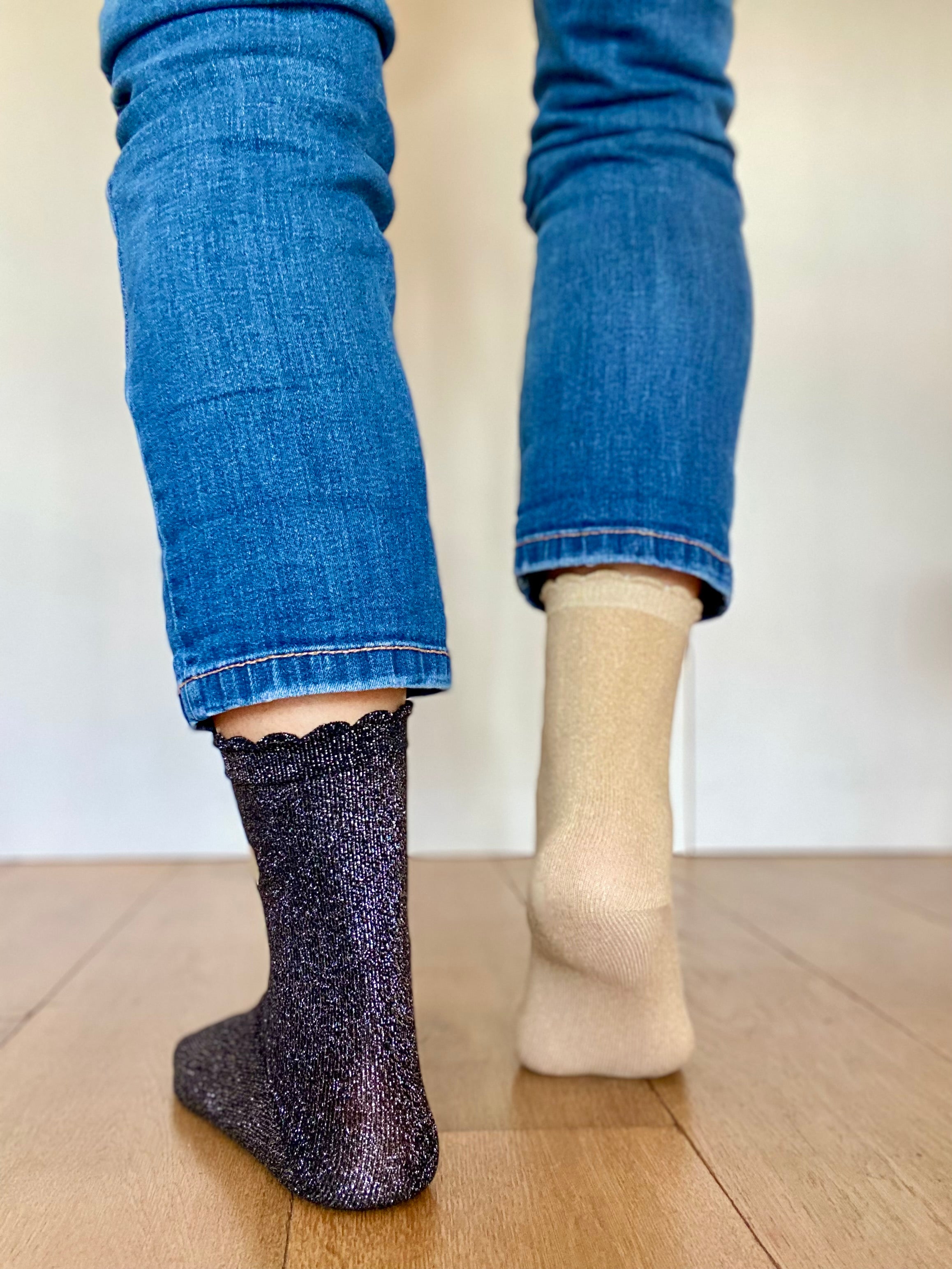 Chaussettes scintillantes Coeur doré 💛 JULIE