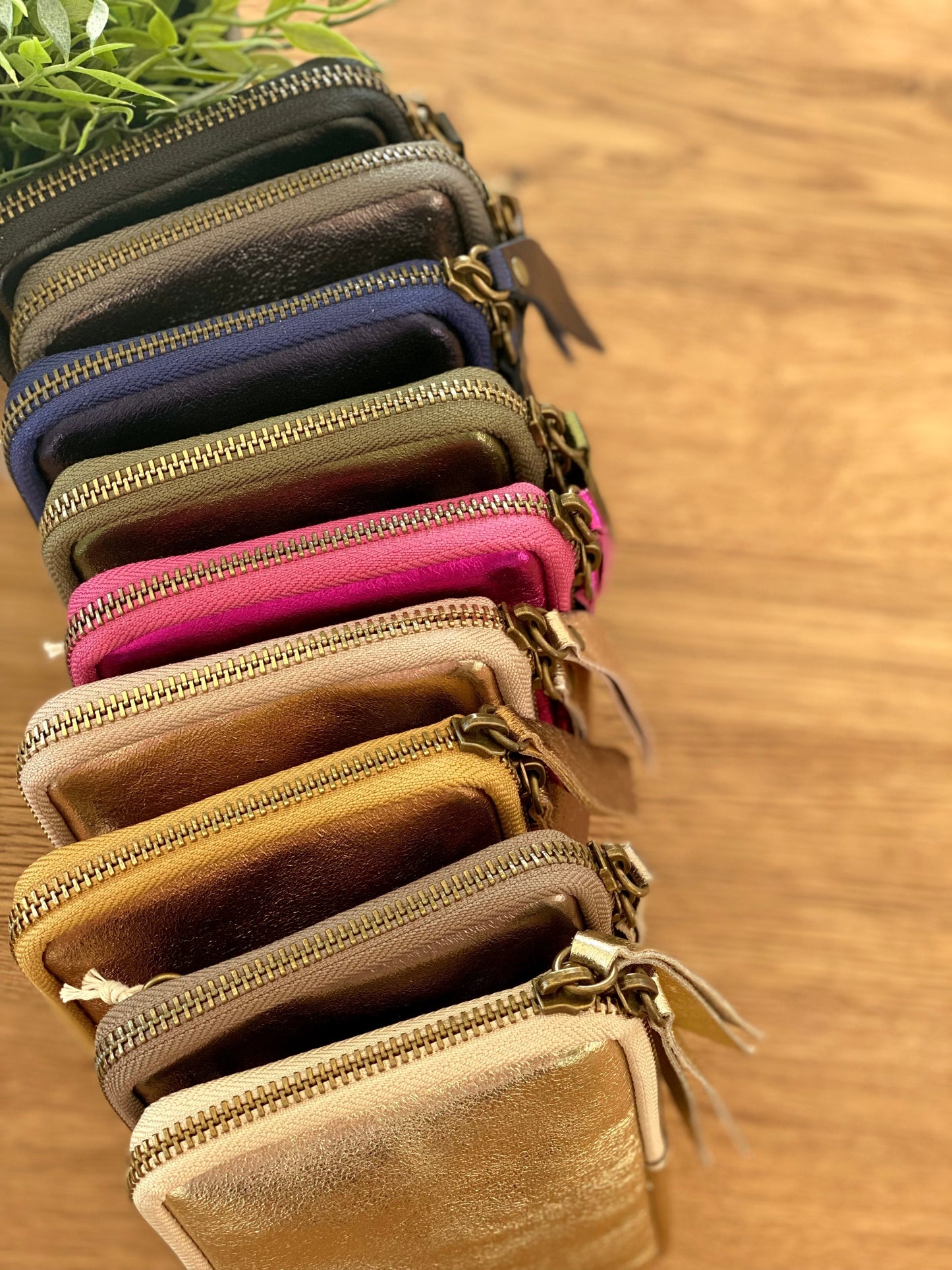 Pochette bandoulière pour téléphone en cuir irisé - STELLA - Kaki (9 coloris)