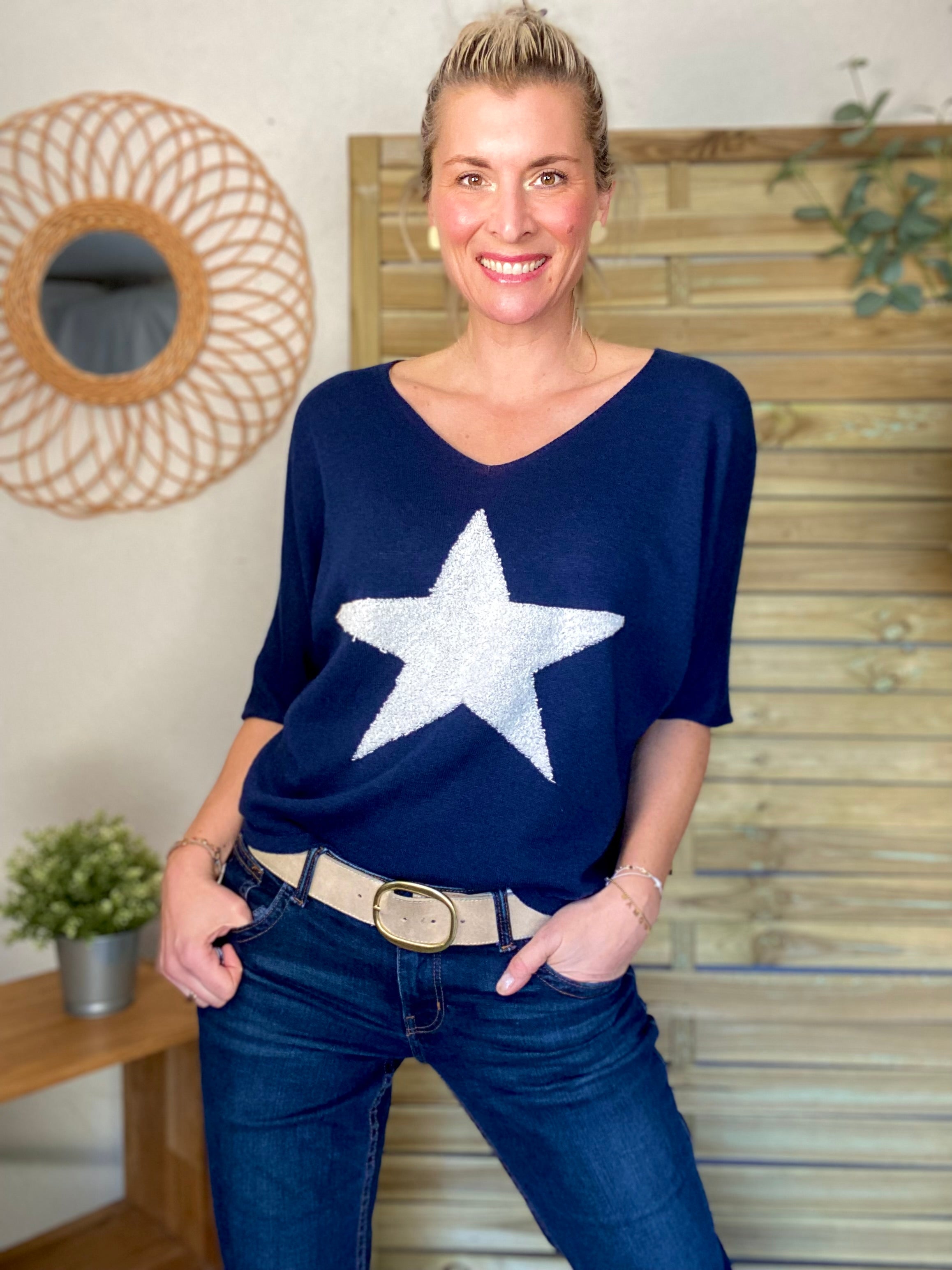 Pull fin Étoile ⭐️ col V PÉNÉLOPE - Bleu marine