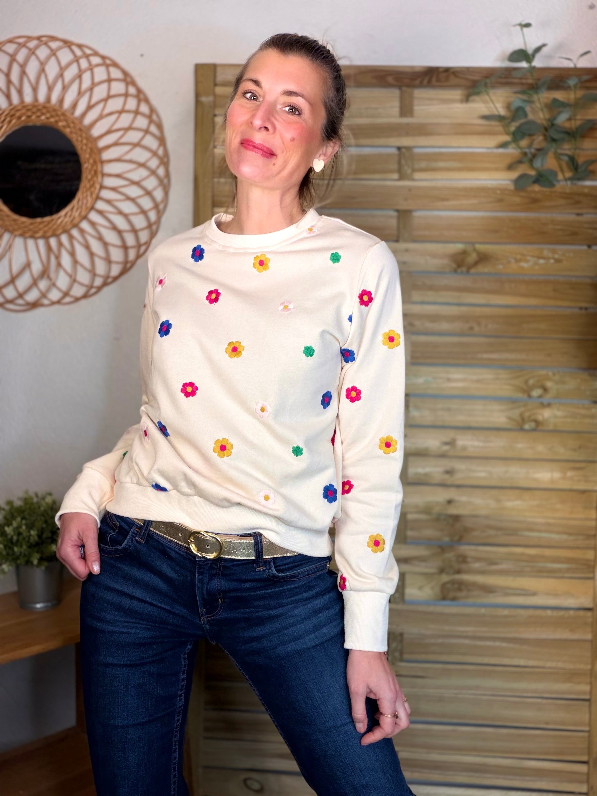 Sweat Beige fleurs multico brodés 🌸 ELISA