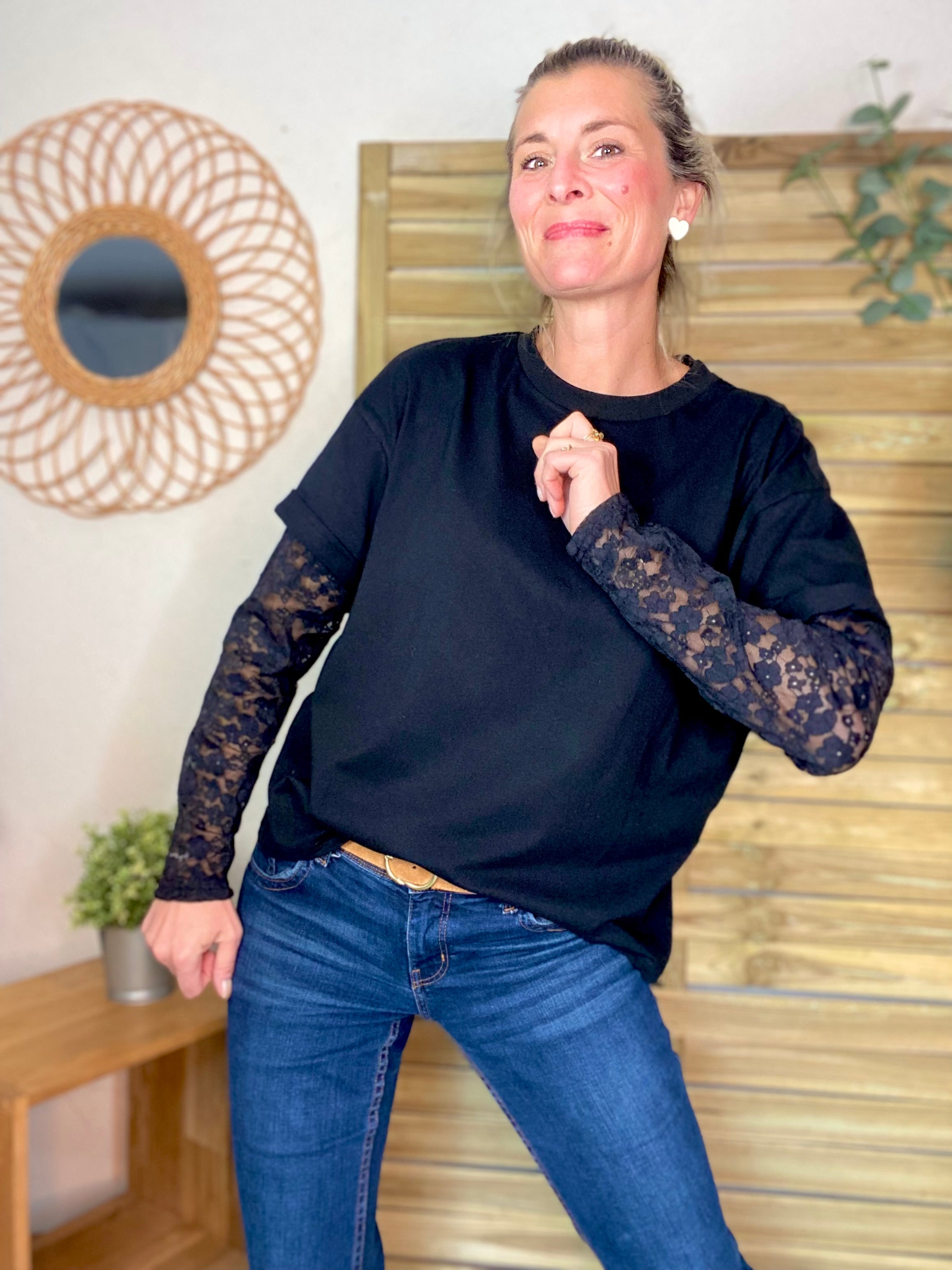 Tee shirt avec manches longues dentelle PAMELA - Noir