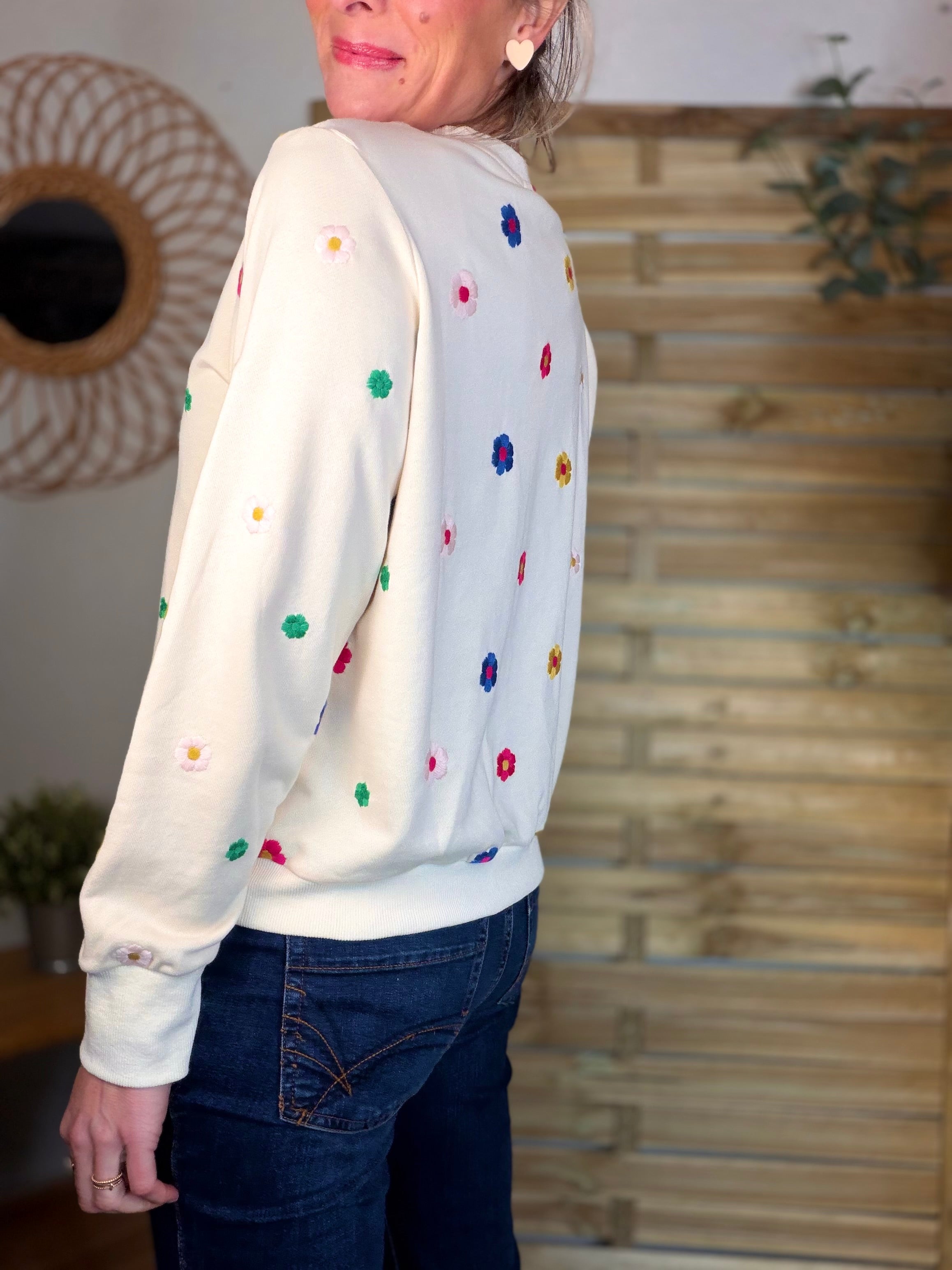 Sweat Beige fleurs multico brodés 🌸 ELISA