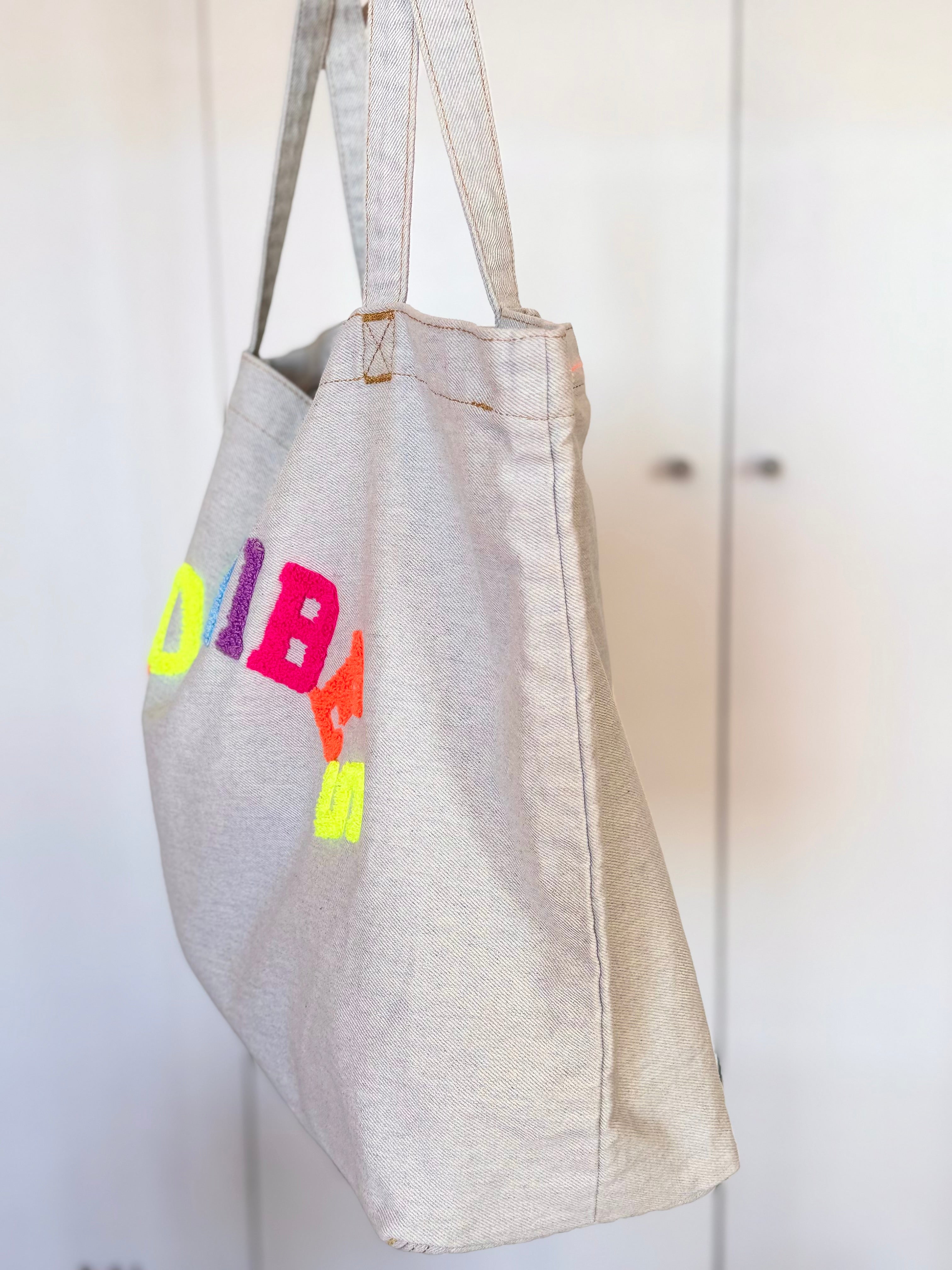 Grand cabas Tote bag GOOD VIBES Jean bleu delavé VANINA
