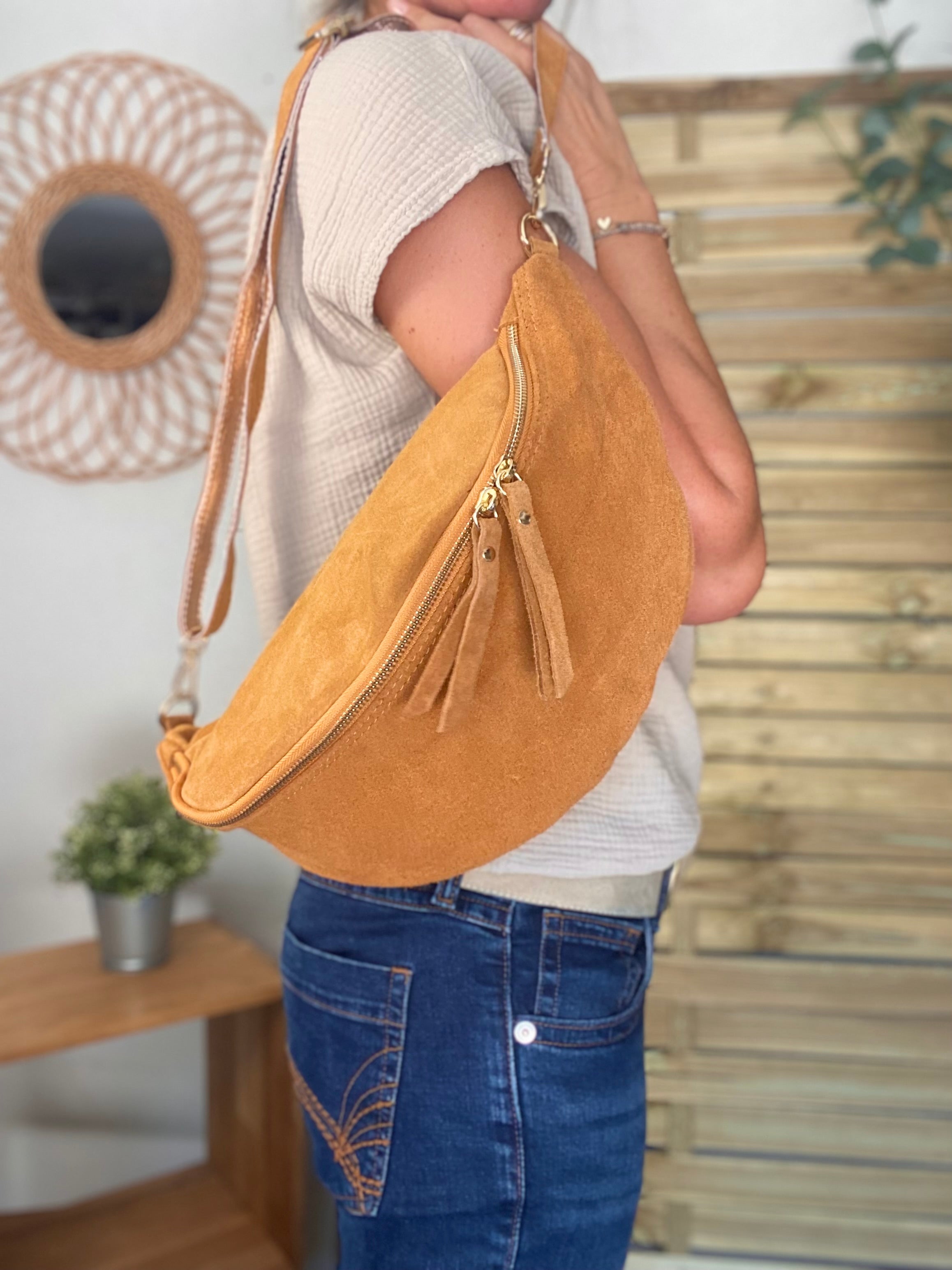 Sac banane XL en croite de cuir - JANE - Camel