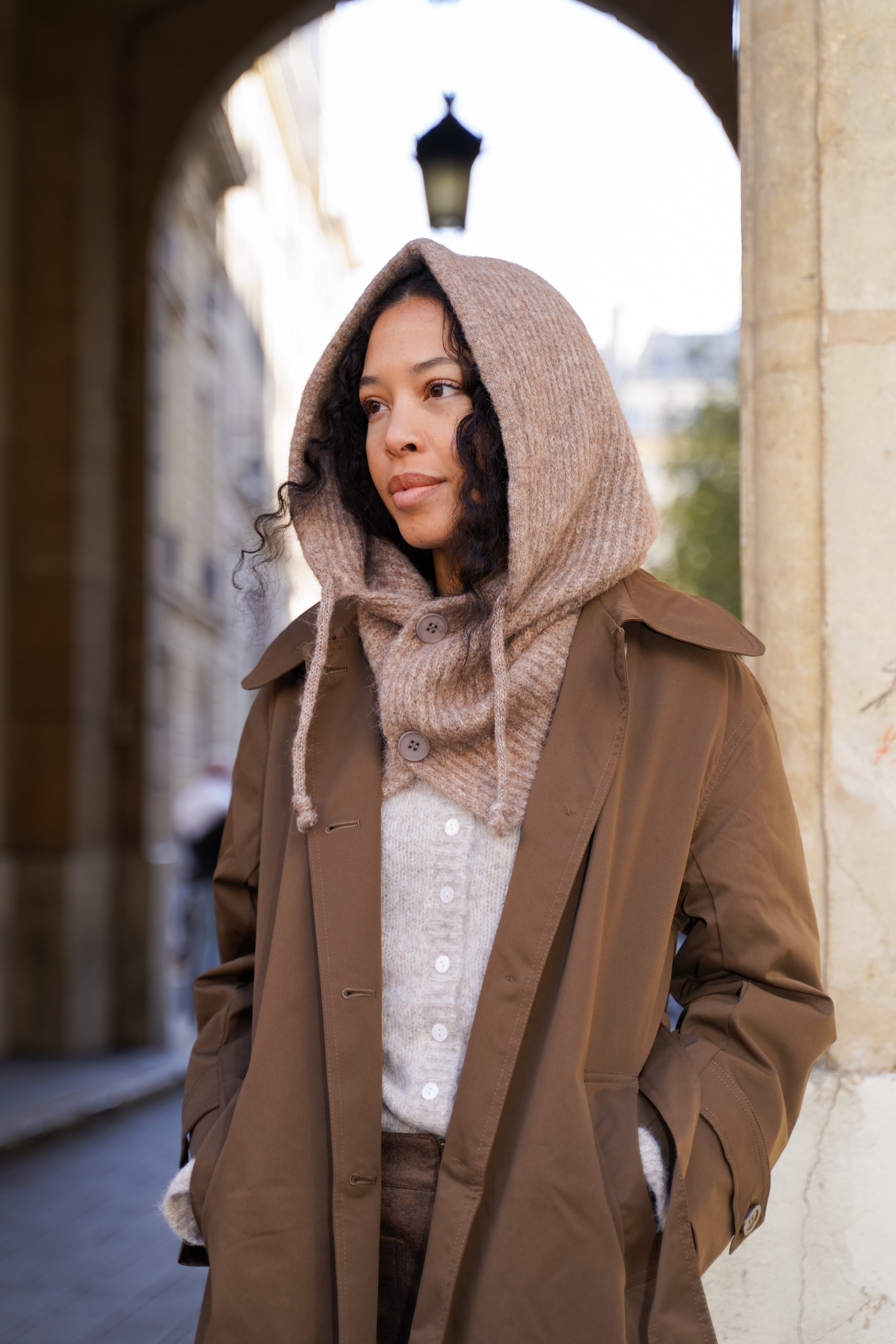 Col cagoule LORIE en maille avec bouton - Camel