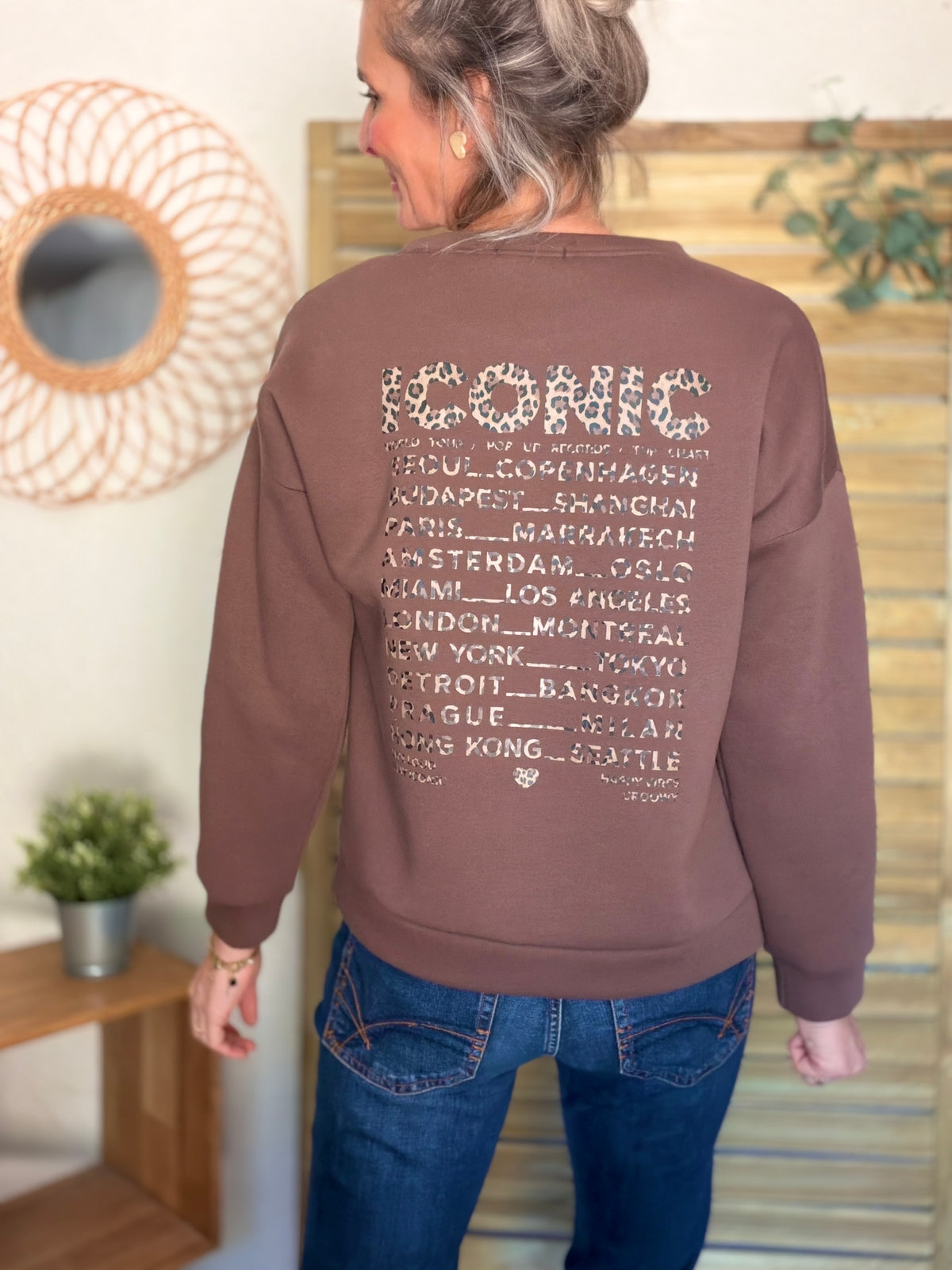 Sweat ICONIC Léo molleton ISALINE - Chocolat