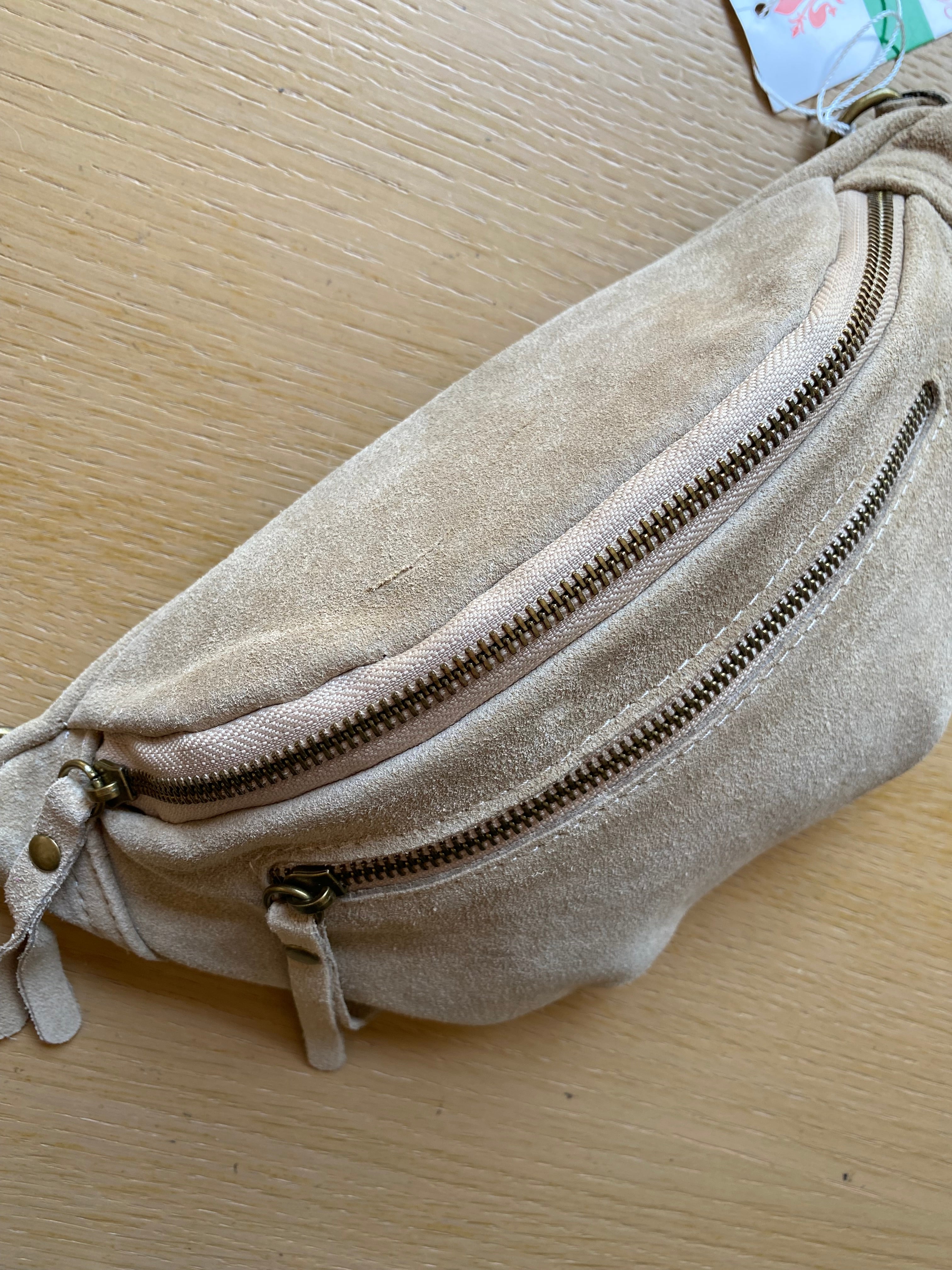*** IMPERFECTION CUIR - Sac banane double poche en cuir daim - OPALINE - Beige