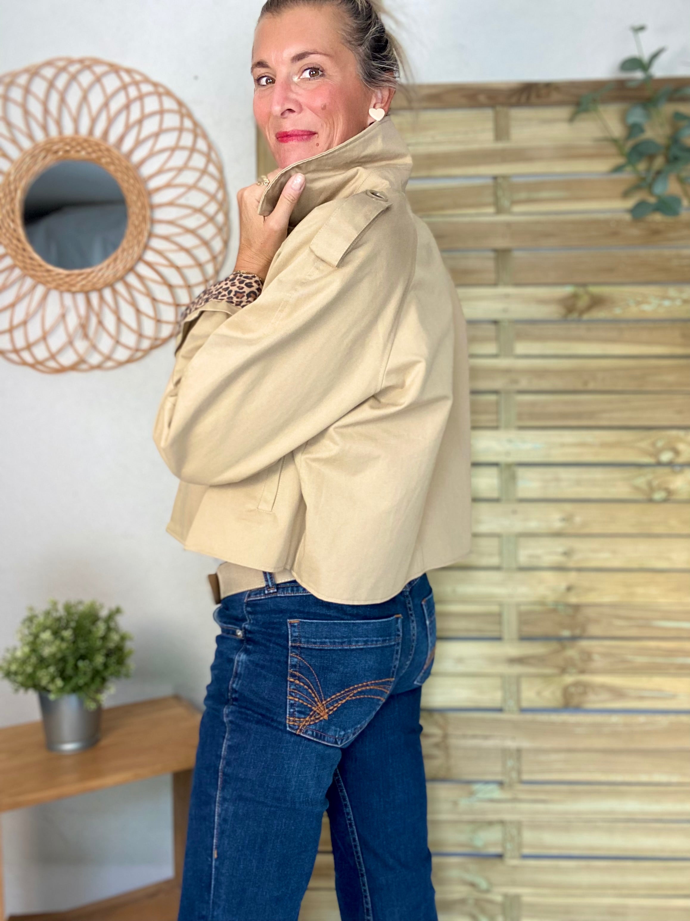 Veste Trench en coton beige avec Léo ROXANE