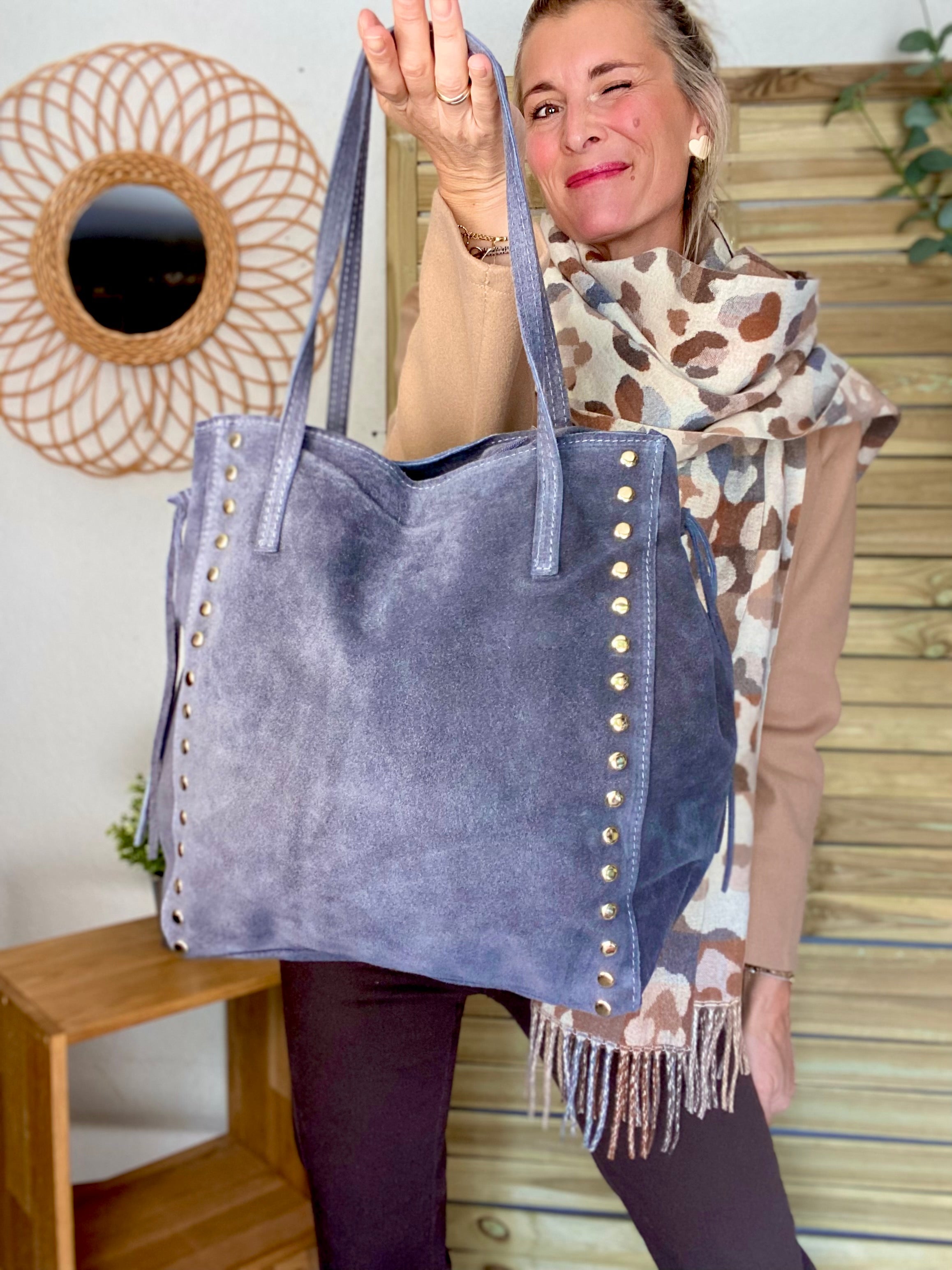 ⚡️PÉPITES FRIDAY - Sac en cuir daim avec clous - Gris foncé - COURTNEY