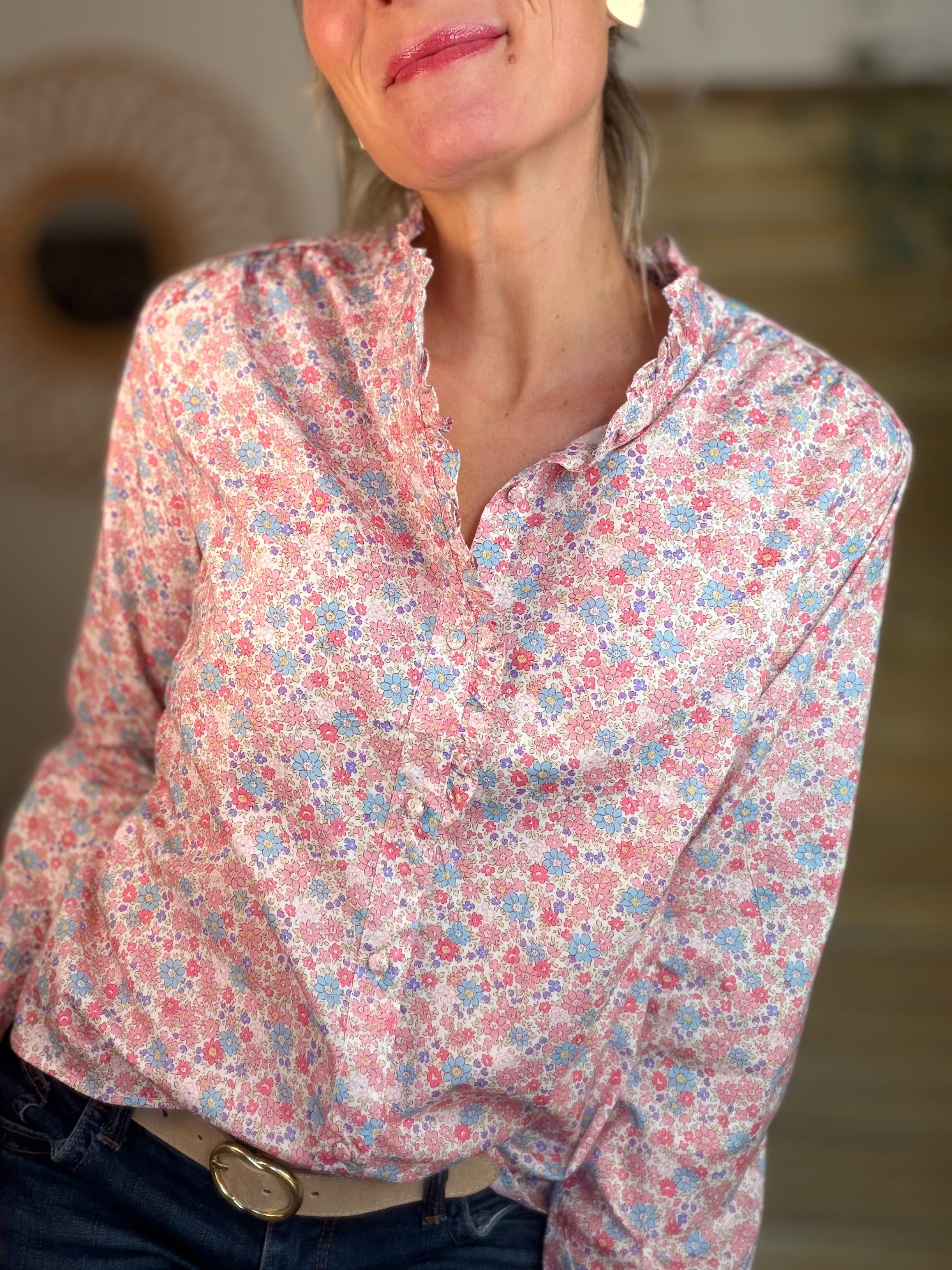 Chemise imprimée Liberty rose clair, col volanté SOLANE