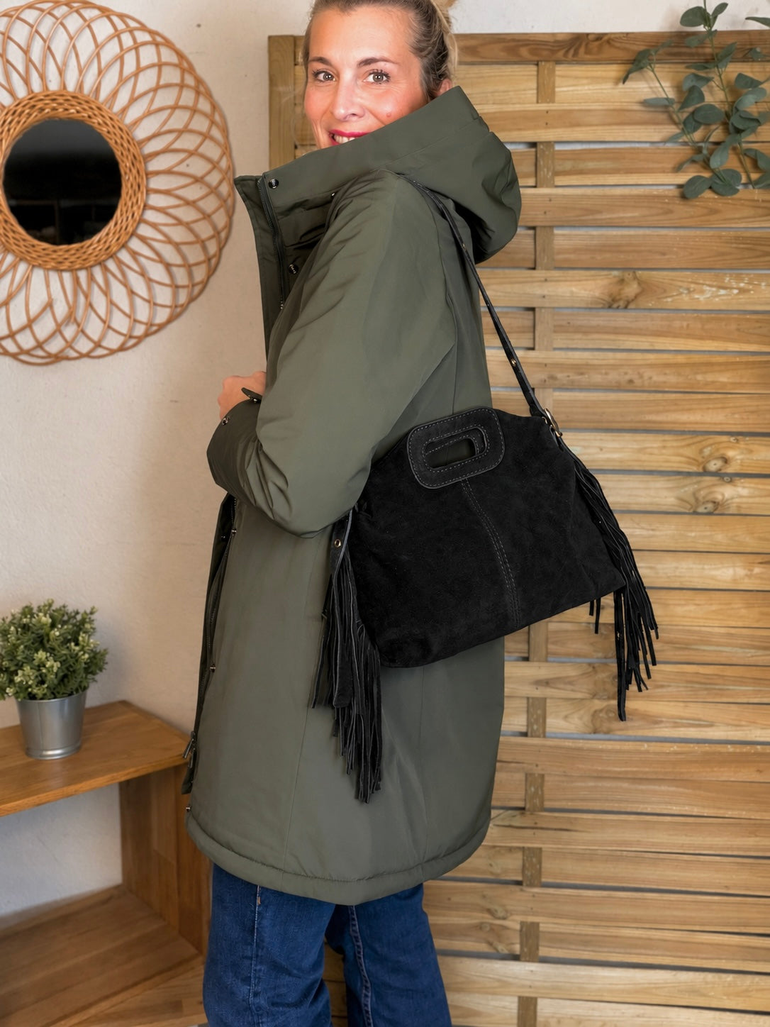 Sac en cuir daim avec franges LOGAN - Noir