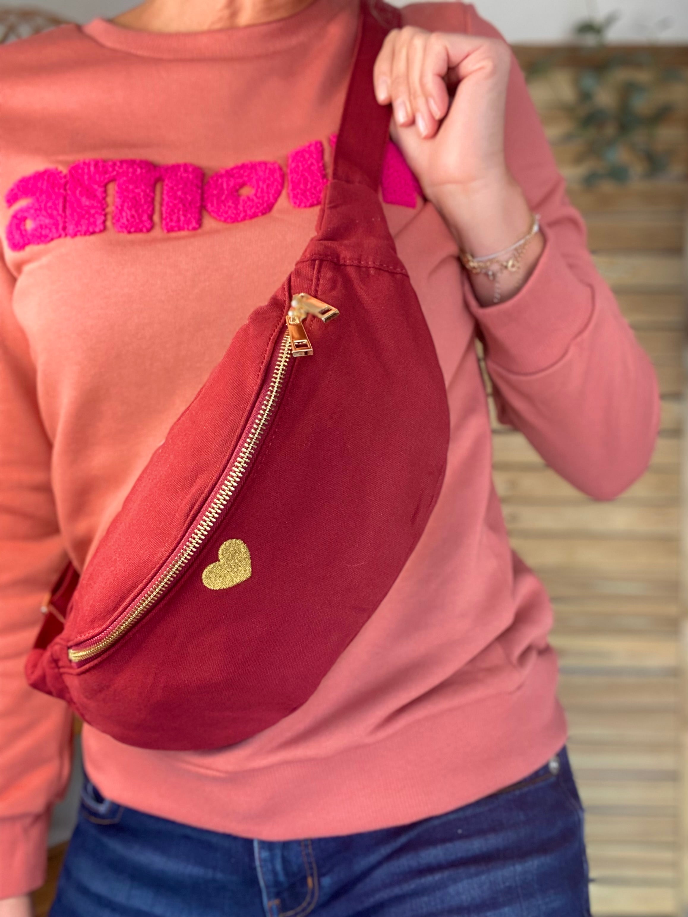 Sac banane en coton Coeur brodé 💛 CASSIDY - Bordeaux