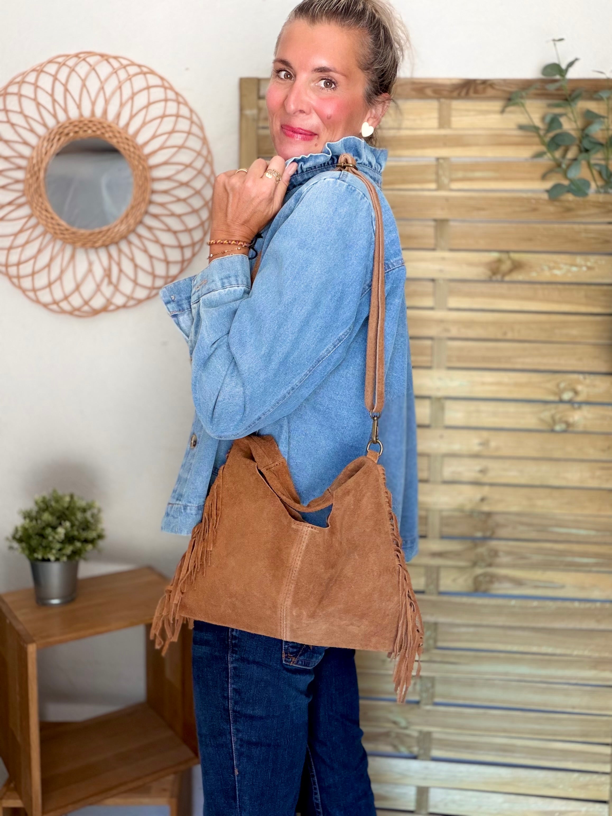 Sac hobo en cuir daim avec franges AARON - Camel