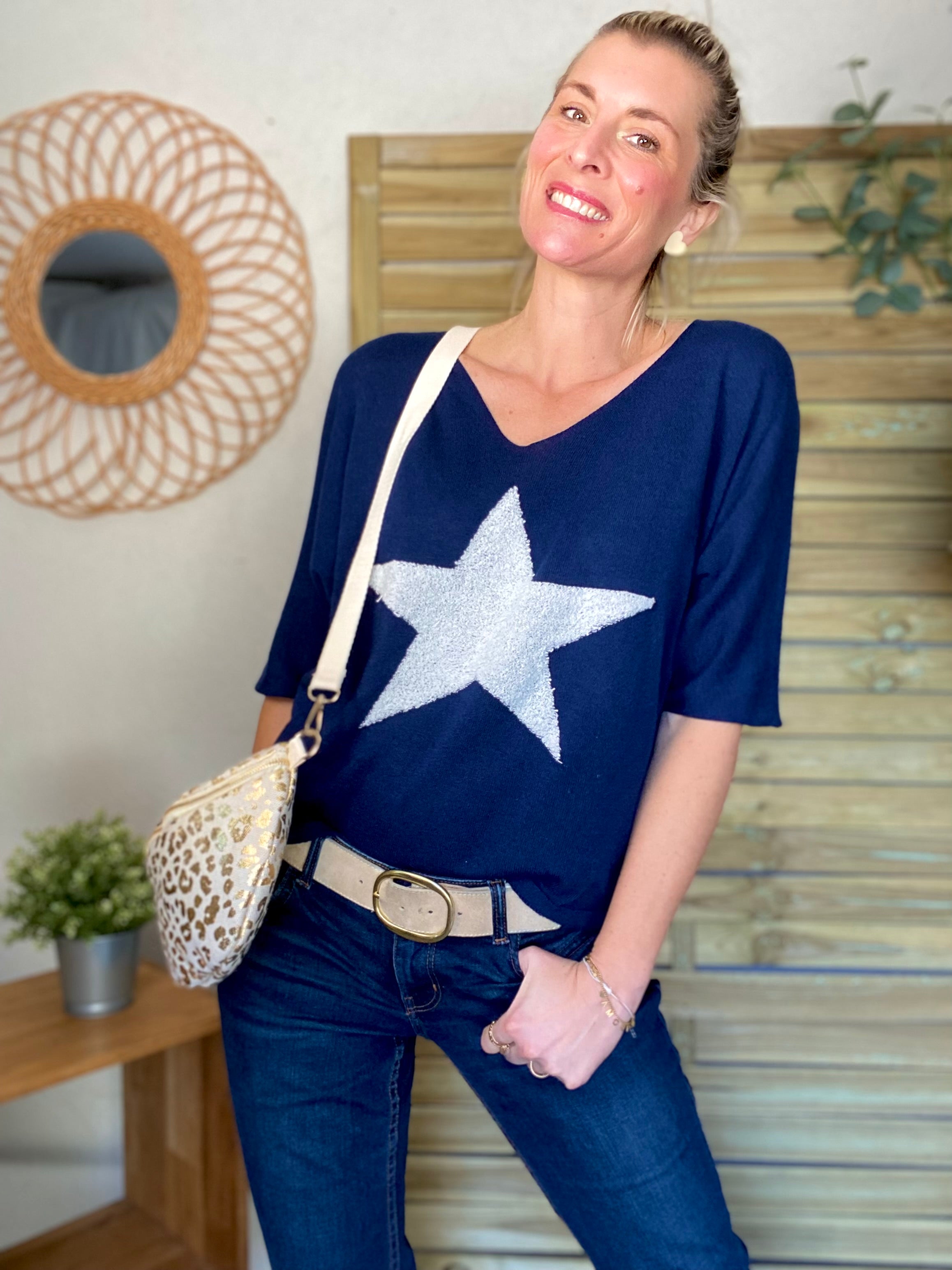 Pull fin Étoile ⭐️ col V PÉNÉLOPE - Bleu marine