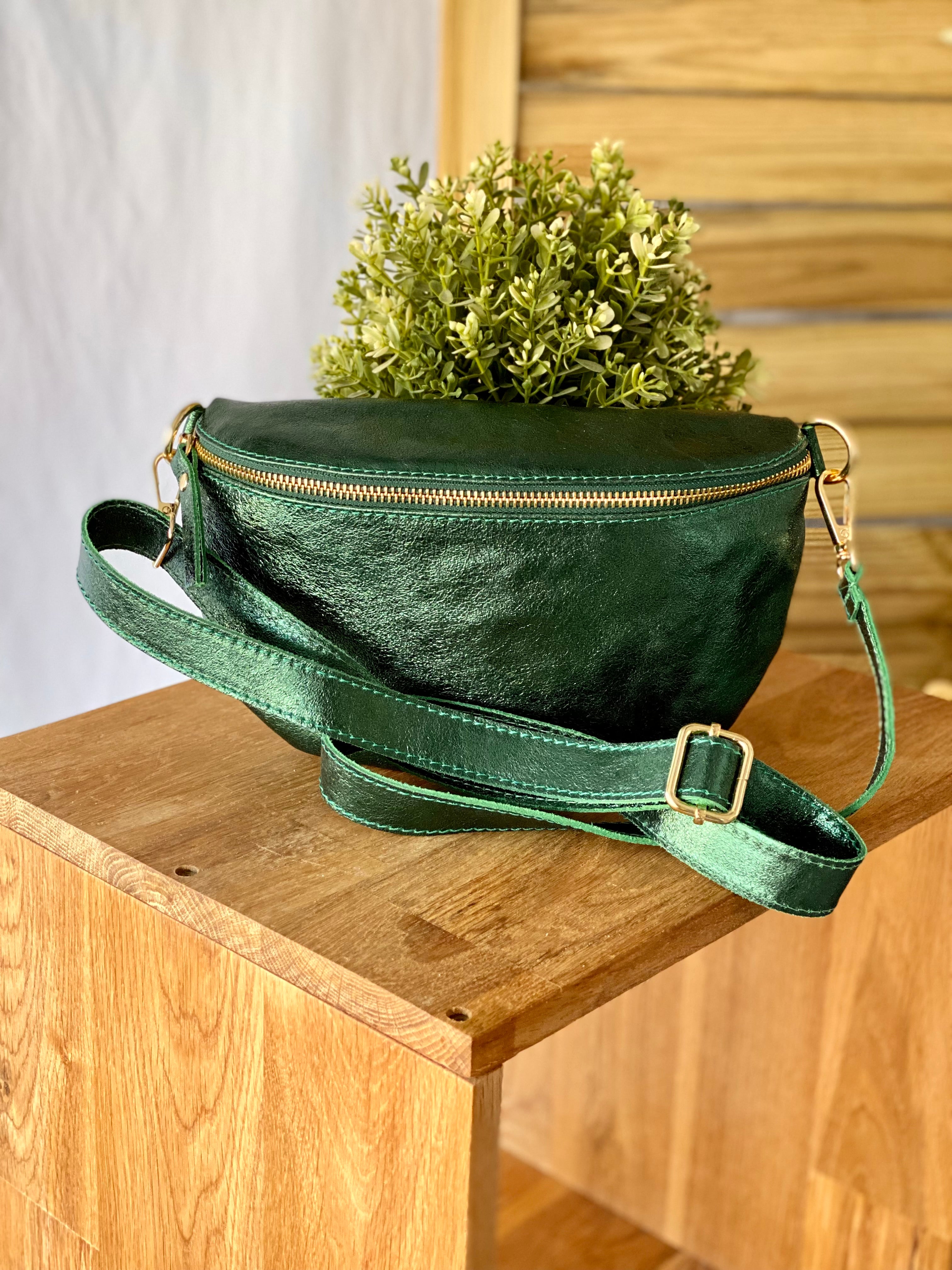 Sac banane M en cuir irisé 24cm ROMY Vert bouteille (12 coloris)