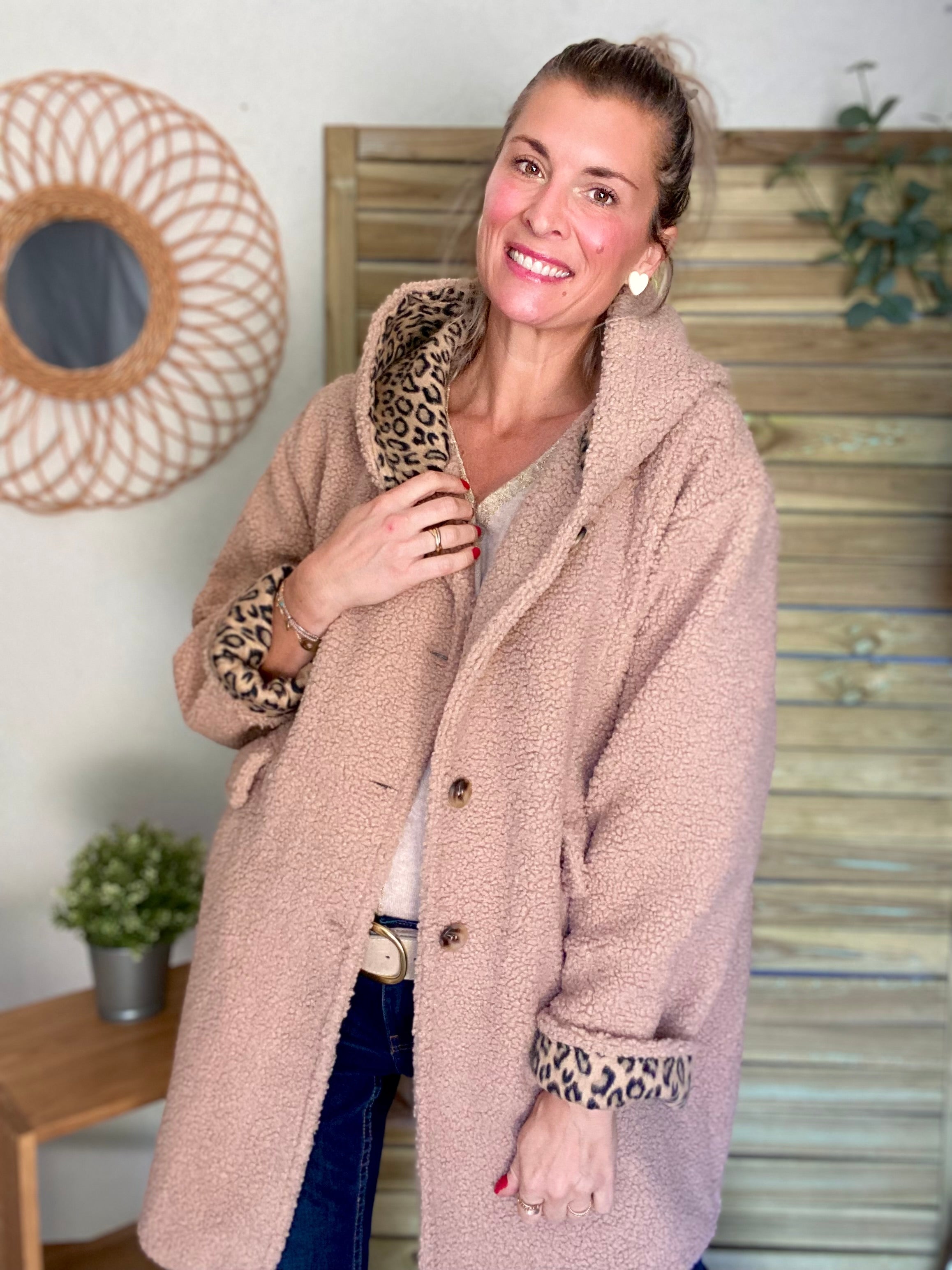 Manteau sherpa (bouclette) EUGÉNIE avec détails Léo - Beige