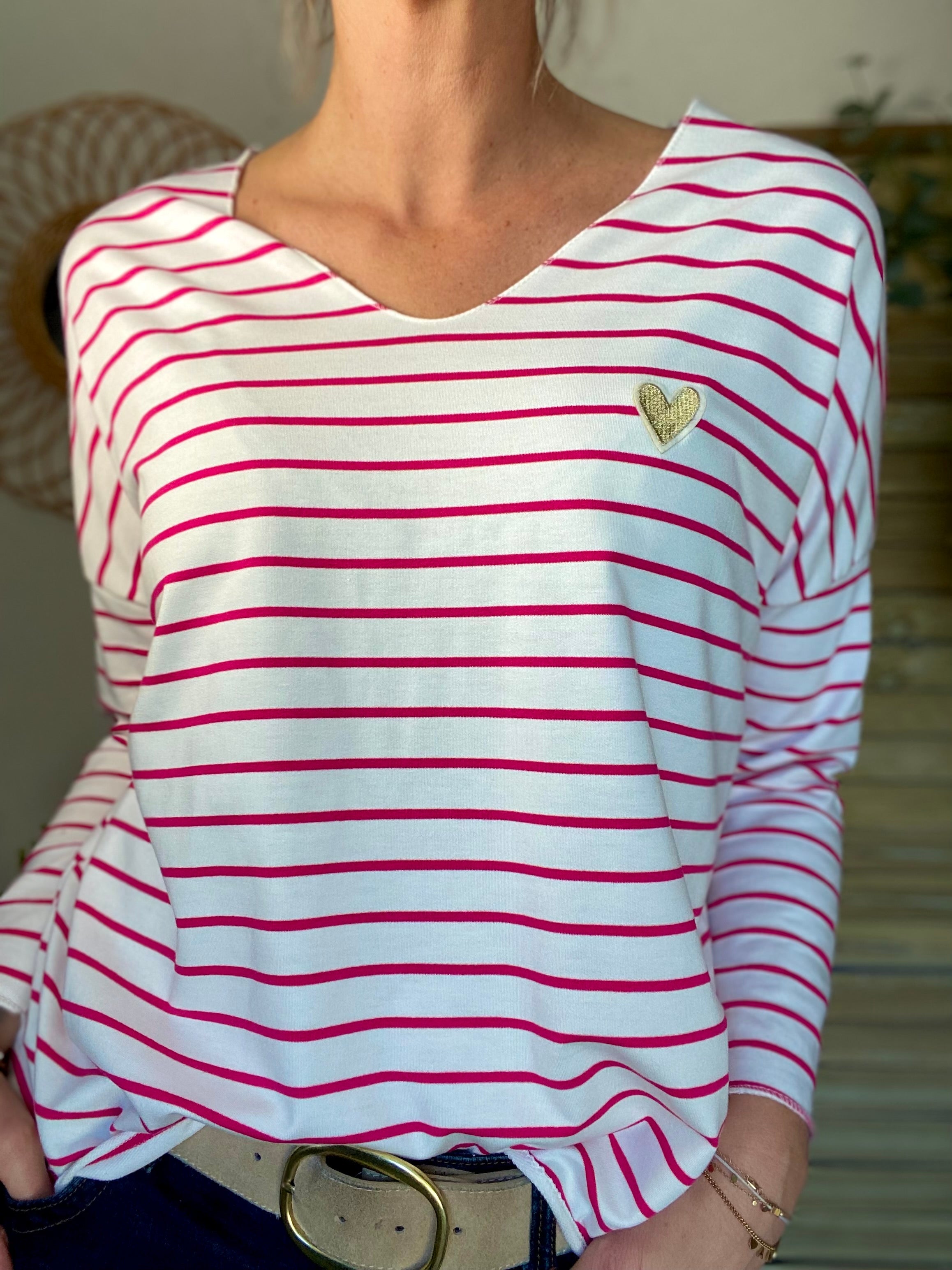 Pull fin rayé col V coeur doré NOLWENN - Rose fuschia