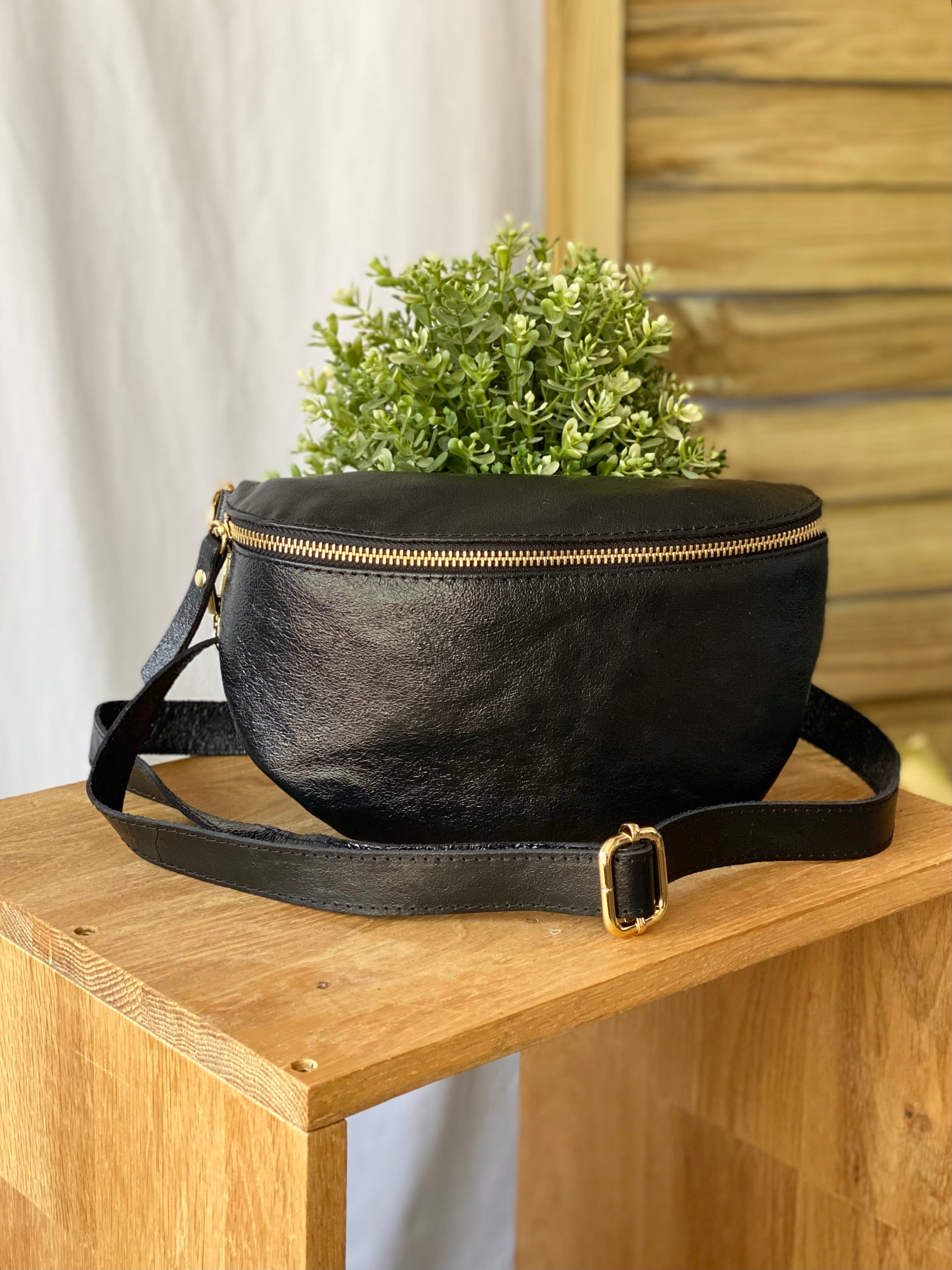 Sac banane M en cuir irisé 24cm ROMY Noir