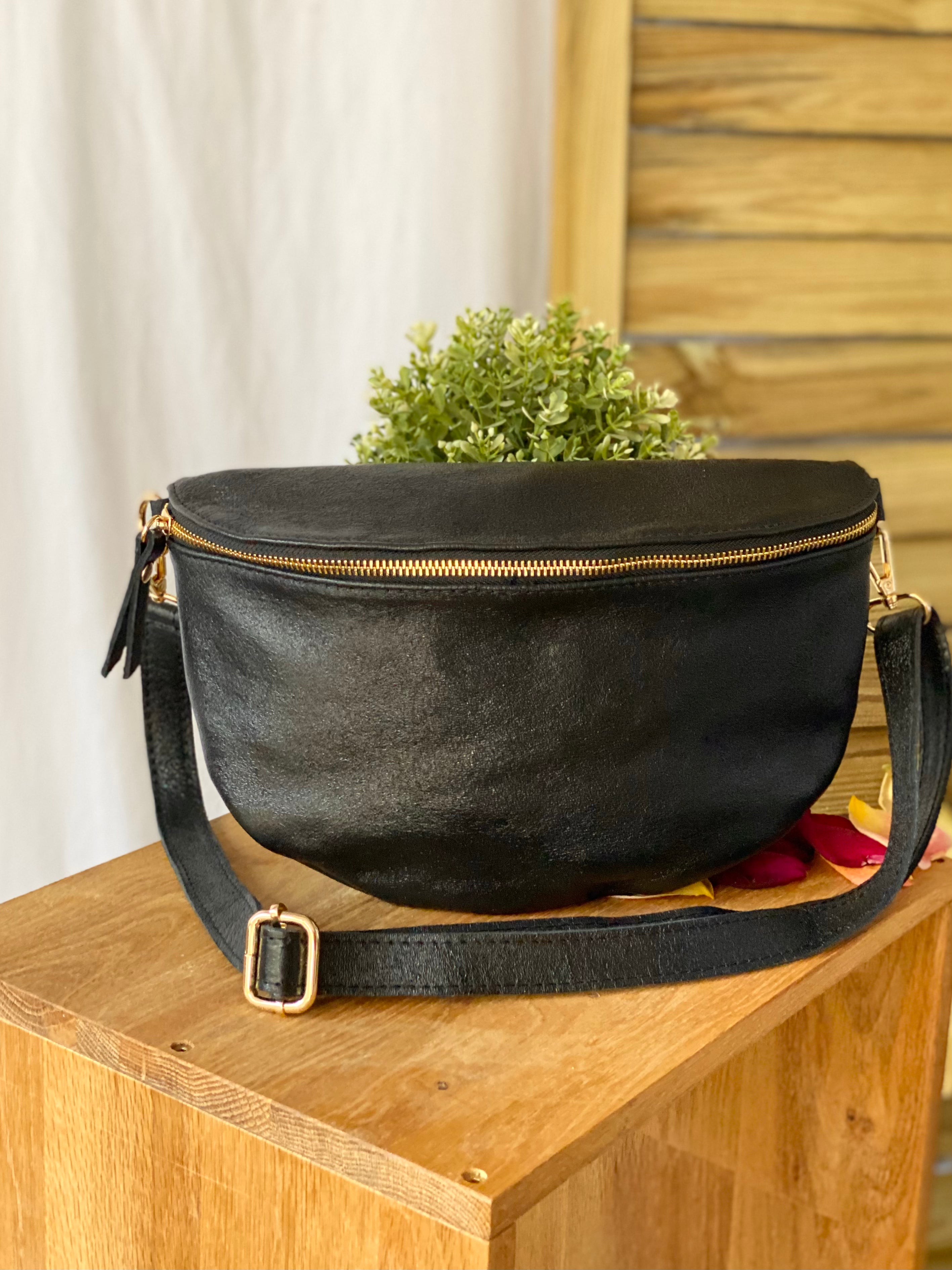 Sac banane XL en cuir irisé 30cm - JANIS - Noir