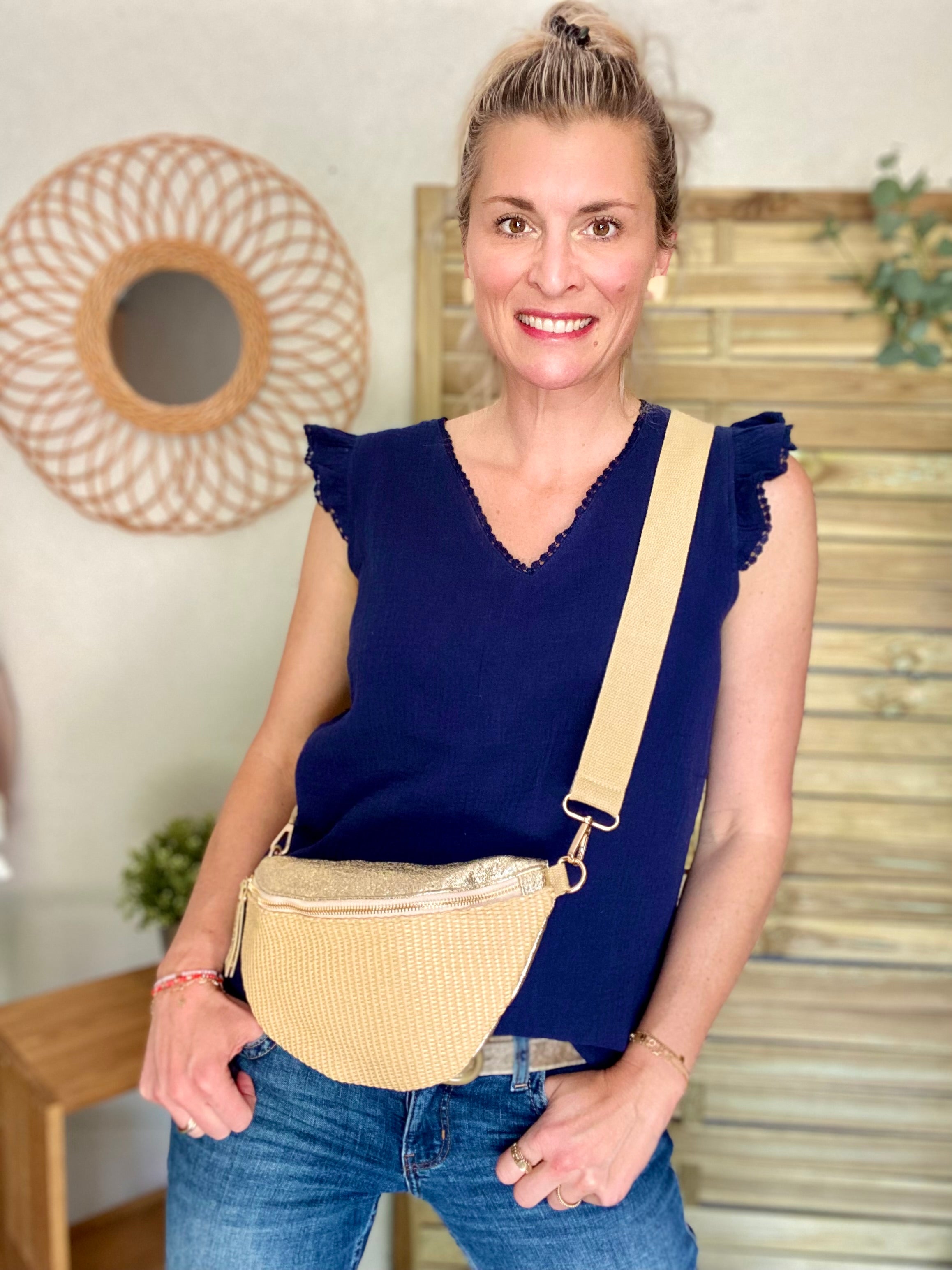 Sac banane bi-matière effet paille - DOLLY Atelier Paname - Doré (format L) 