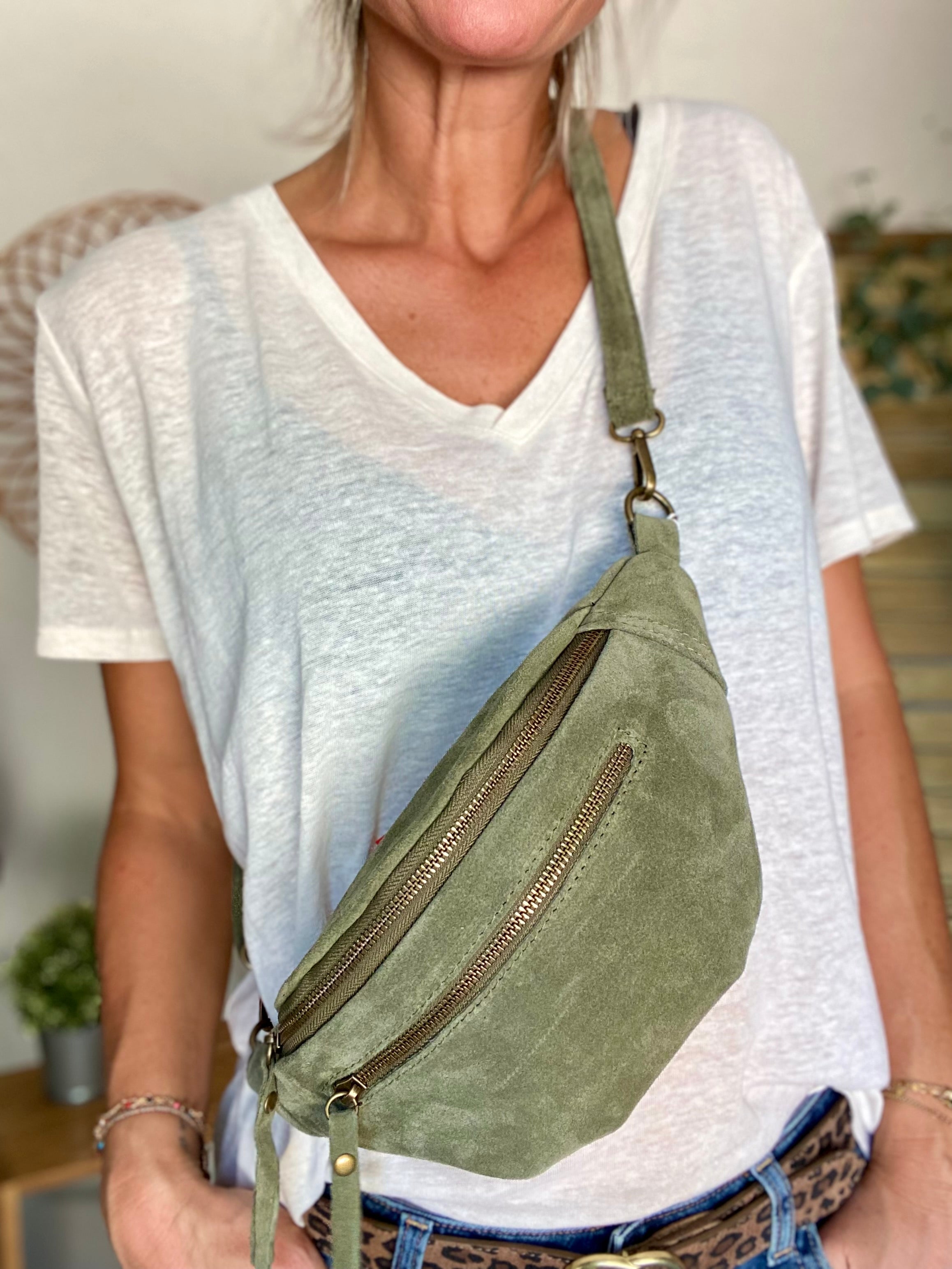 Sac banane double poche en cuir daim - OPALINE - Vert sauge