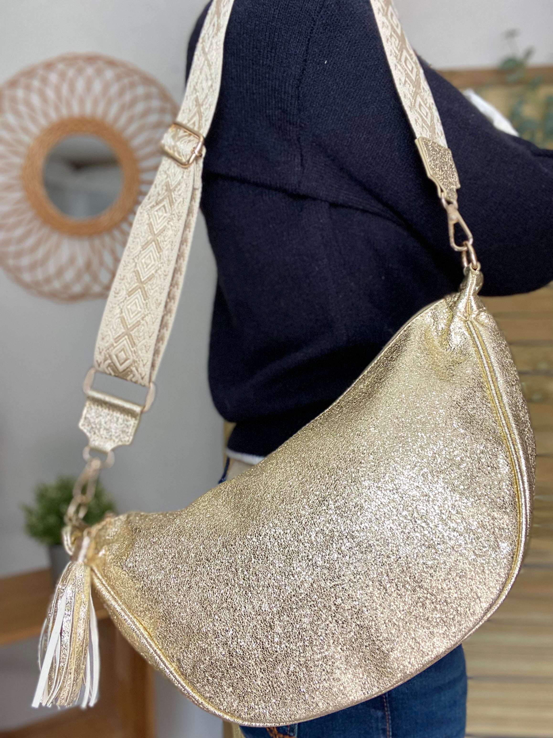 Sac besace demi-lune XL irisé, sangle fantaisie - AMY - Doré