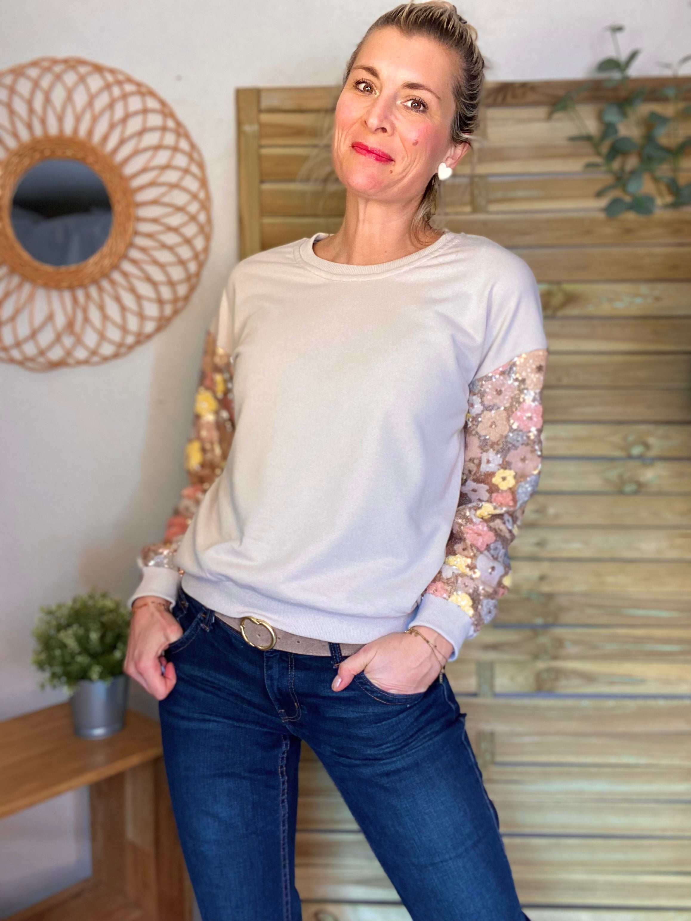 Sweat avec manches à sequins motif fleurs ANDRÉE - Beige
