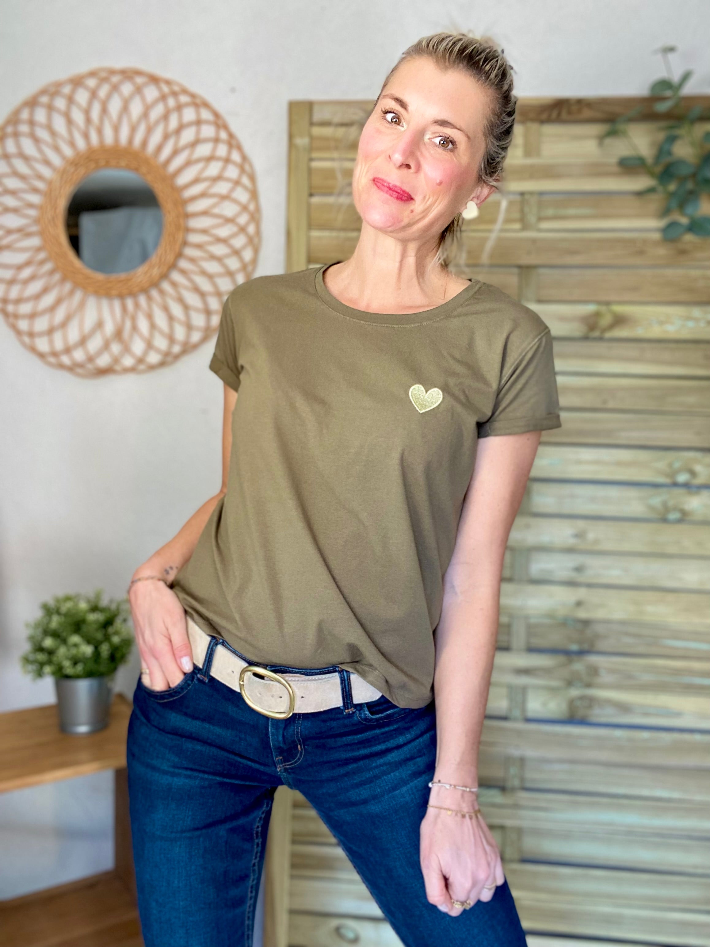 Tee shirt Kaki cœur brodé doré PIA