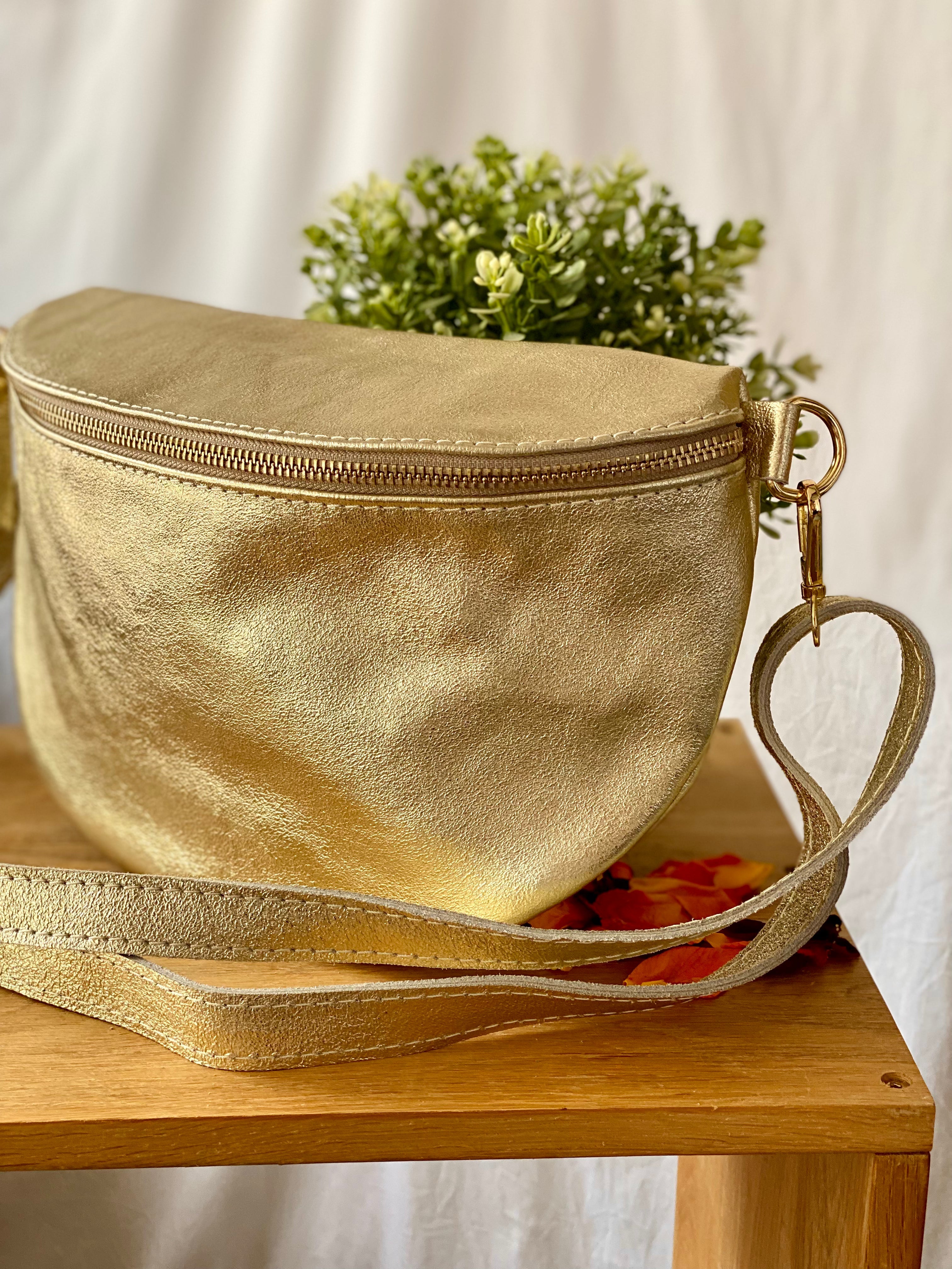 Sac banane XL en cuir irisé 30cm - JANIS - Doré