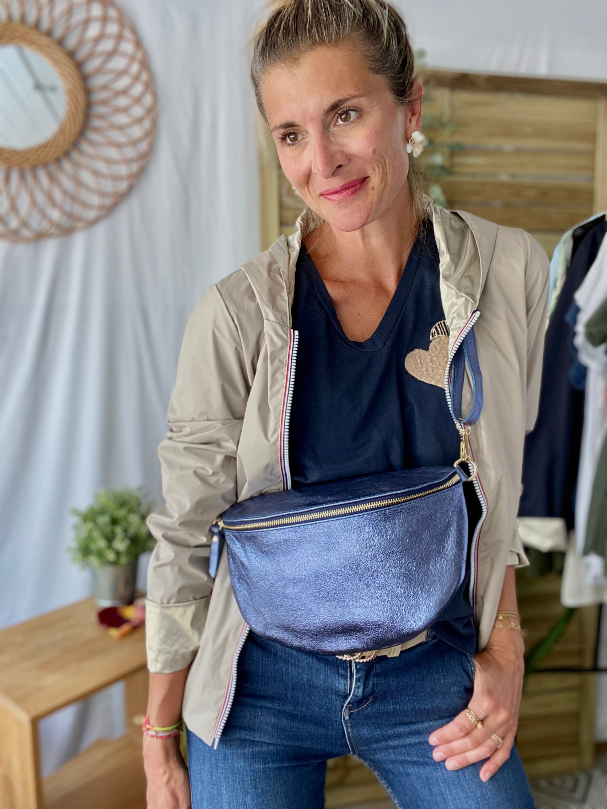 Sac banane XL en cuir irisé 30cm - JANIS - Bleu jean