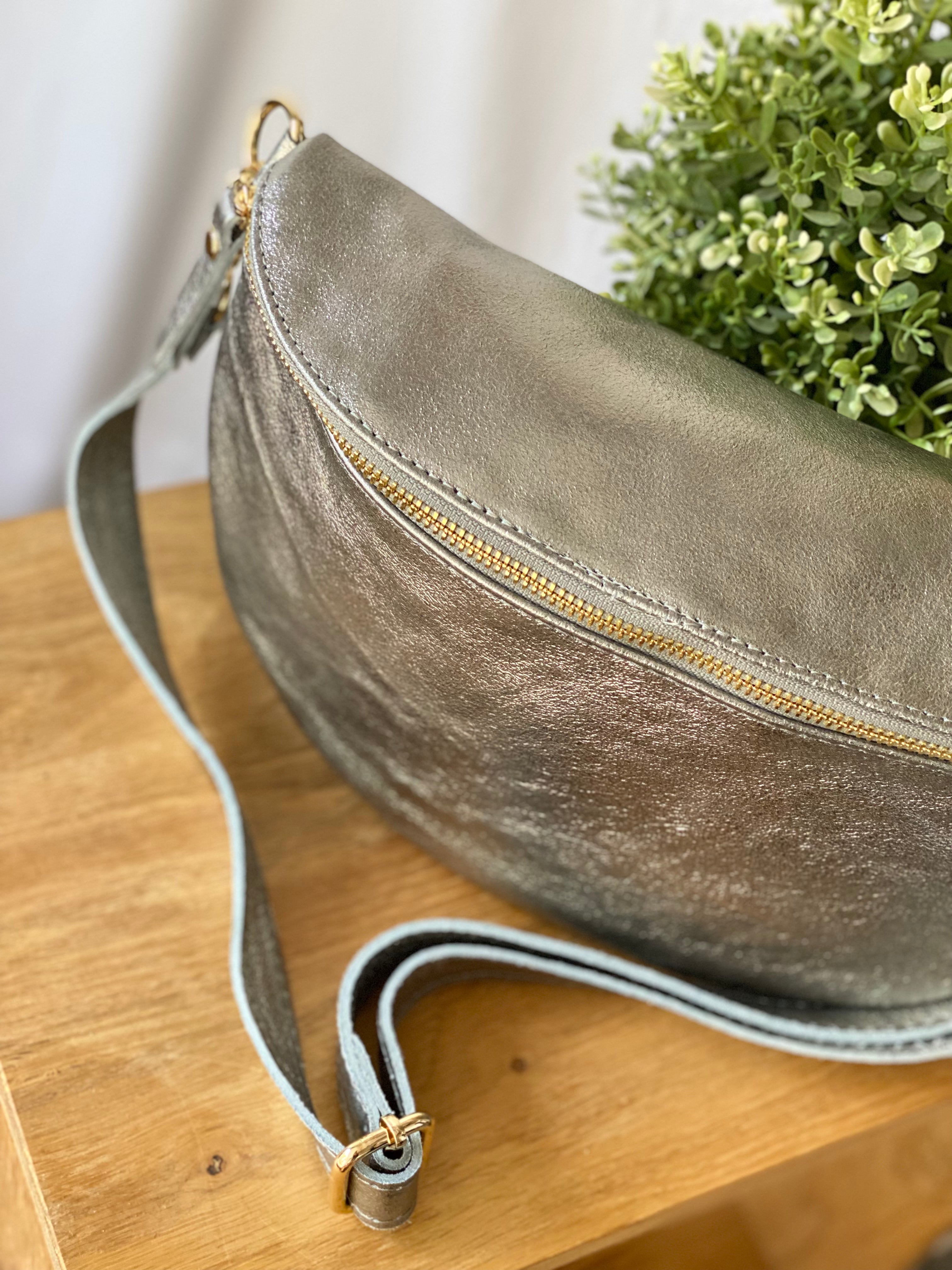 Sac banane XL en cuir irisé 30cm - JANIS - Argent